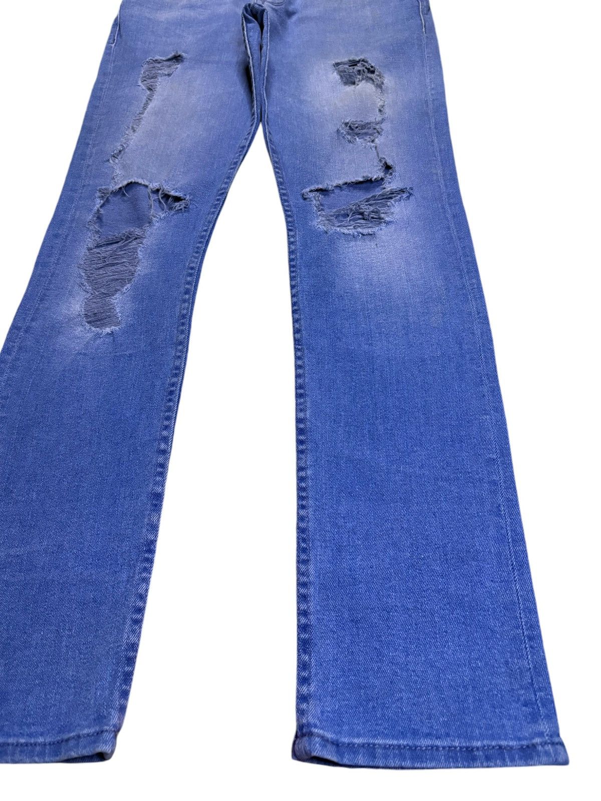 Guess × Vintage Vintage Guess Blue Wash Distressed Ripped Slim Tapered Jeans Size US 33 - 7 Thumbnail