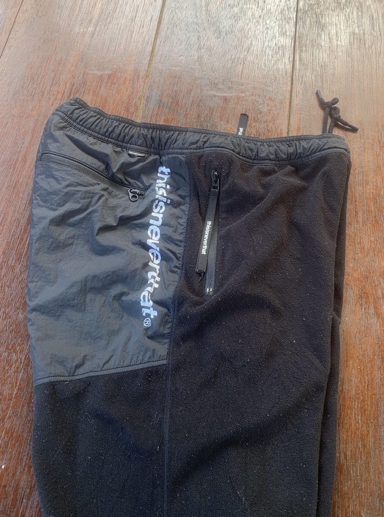 thisisneverthat This is never that black fleece joggers Size US 35 - 5 Thumbnail