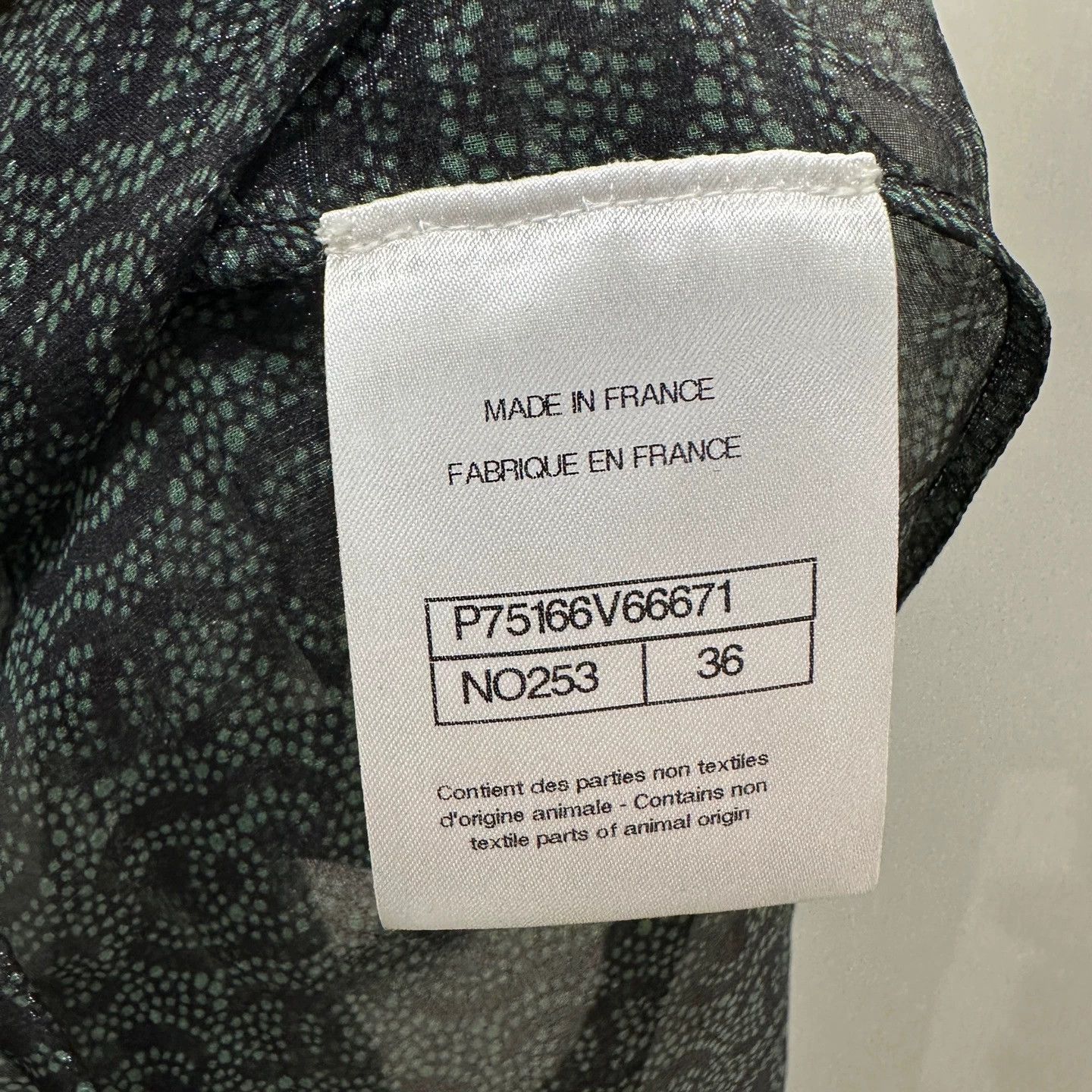 Chanel Chanel 23A Dark Green All-Over Logo Silk Shirt 36 apr101 Size XS / US 0-2 / IT 36-38 - 4 Thumbnail