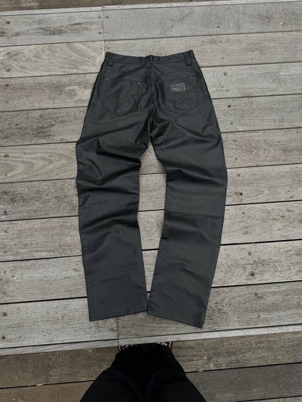 Versace Versace V2 Classic Leather Rare Wide leg Trousers Vintage Size US 32 / EU 48 - 2 Thumbnail