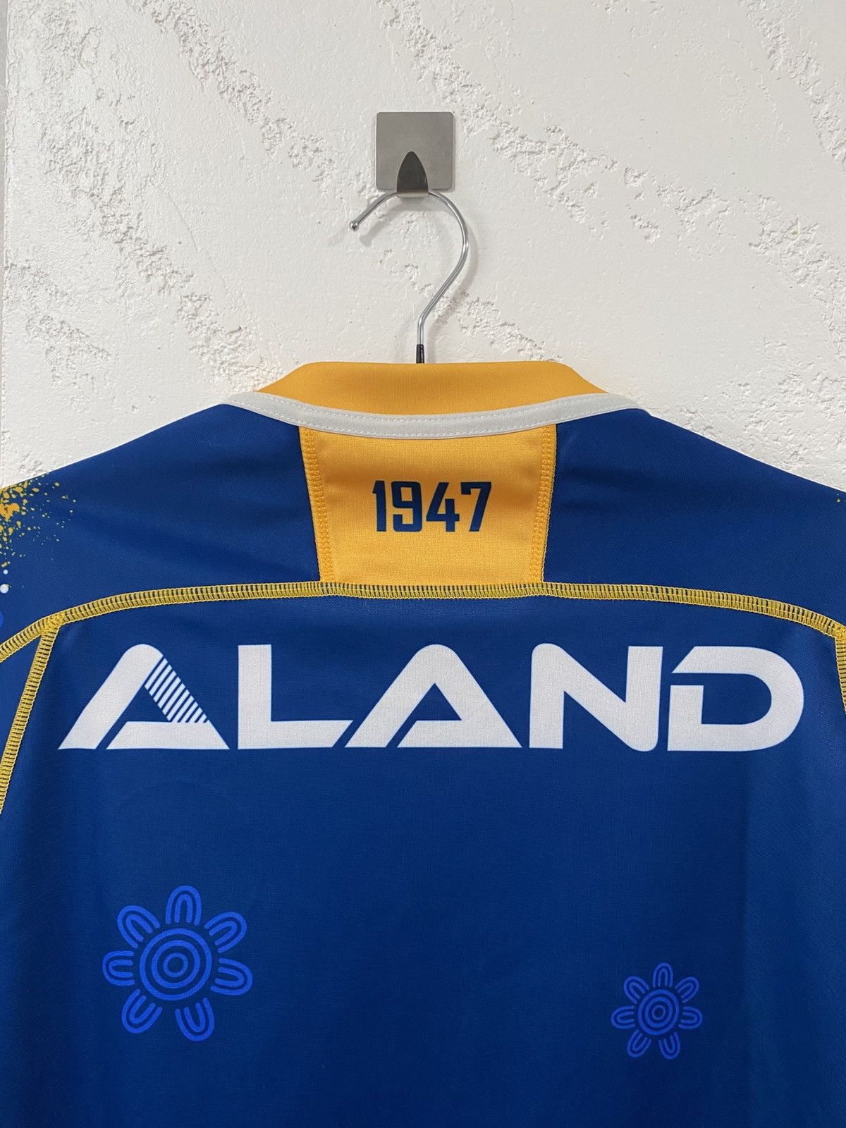 Macron Macron Parramatta 2022 Rugby Jersey NRL Premiership Size: M Size US M / EU 48-50 / 2 - 13 Thumbnail
