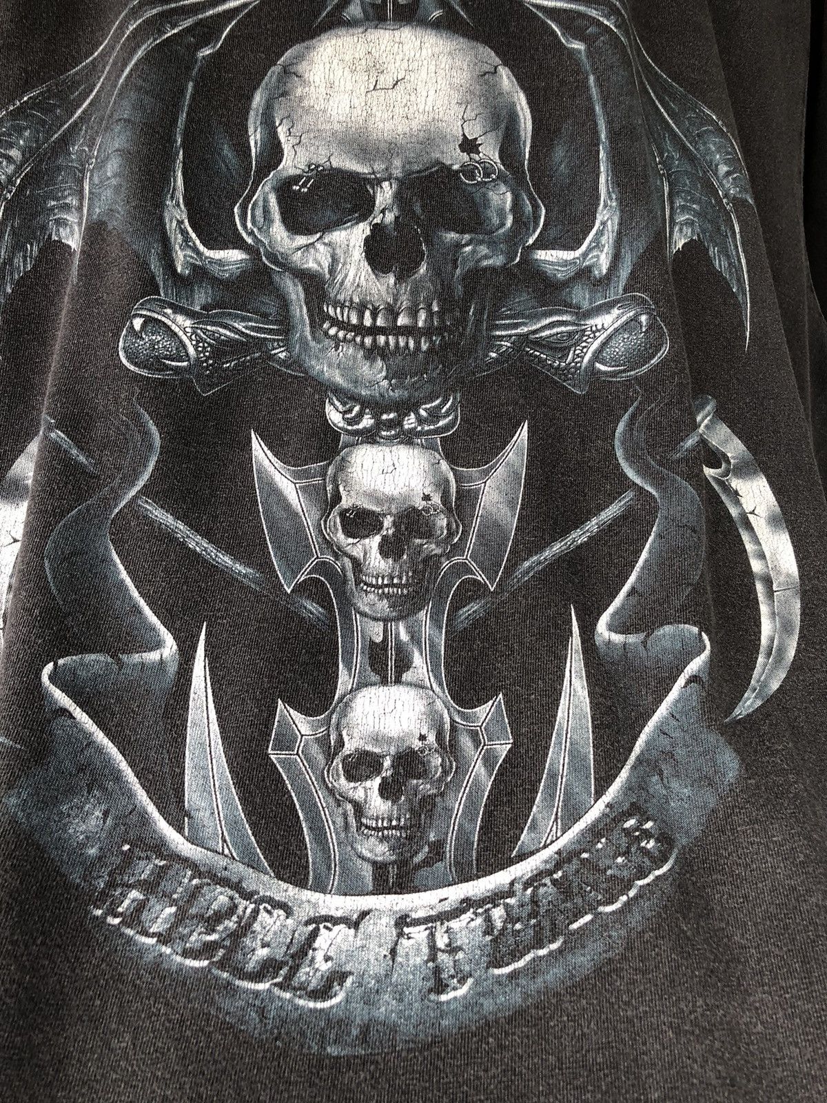 Japanese Brand 💥Vintage Y2K Beauty Sunfaded Wild Grim Reaper Tshirt Size US XL / EU 56 / 4 - 11 Thumbnail