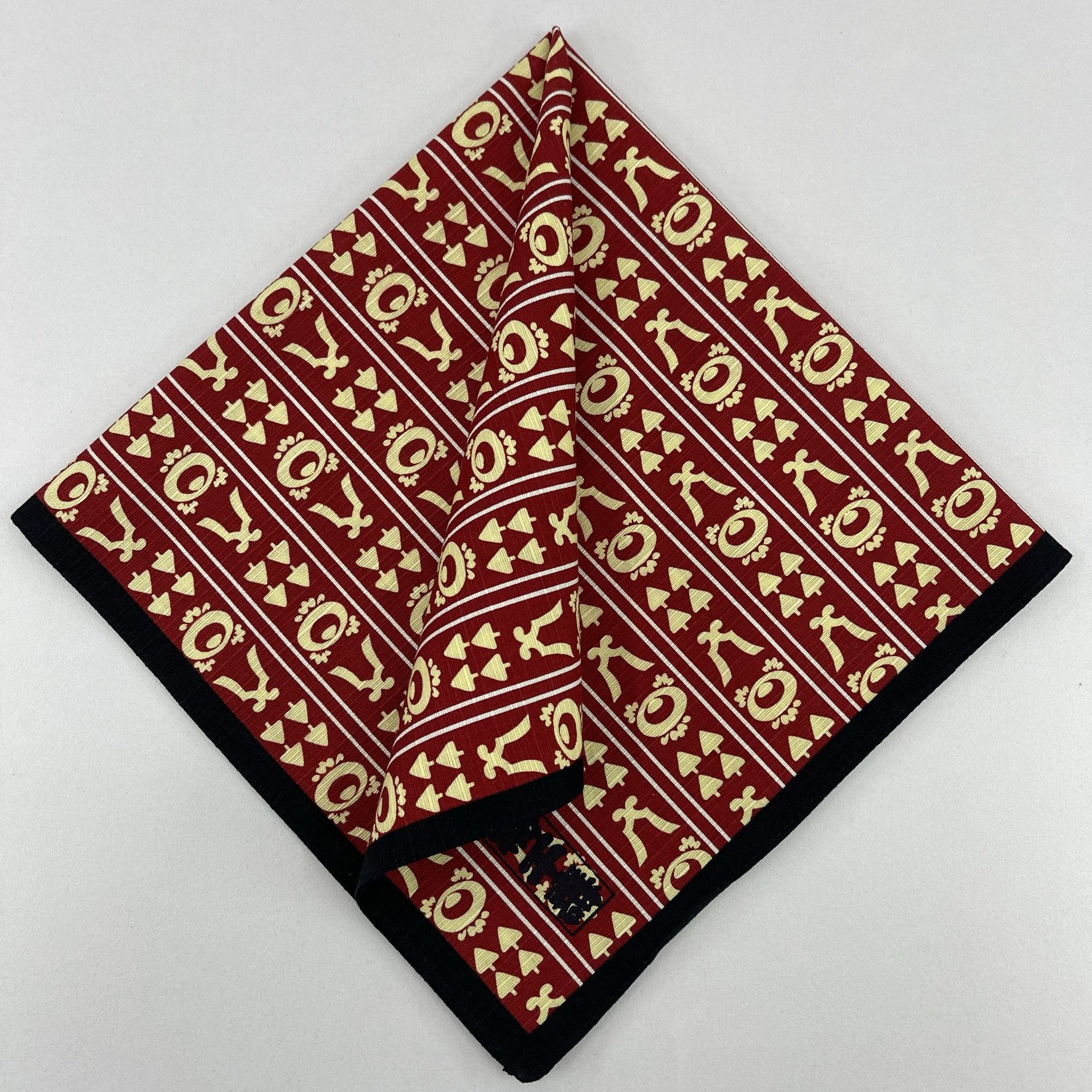 Japanese Brand × Vintage Vintage Japanese Furoshiki Handkerchief Wrap Gift - 5056 Size ONE SIZE - 1 Thumbnail