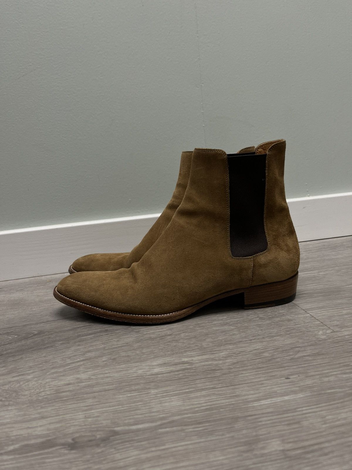 Saint Laurent Paris Wyatt Chelsea Boot Size US 8.5 EU 41.5 Size US 8.5 / EU 41-42 - 9 Thumbnail
