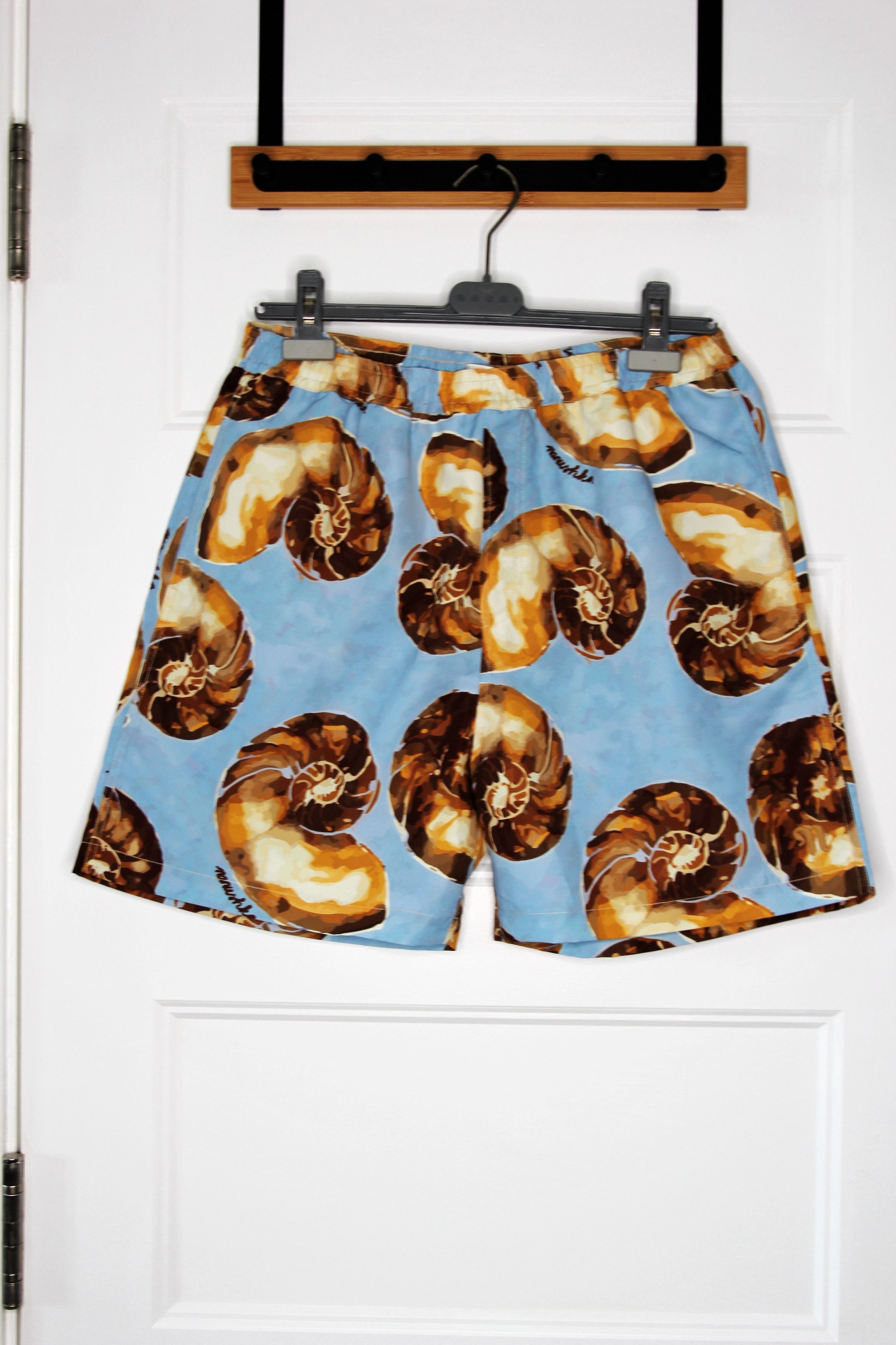 Nanushka BNWT SS23 NANUSHKA KENAN SEASHELL SWIM SHORTS M Size US 32 / EU 48 - 2 Thumbnail