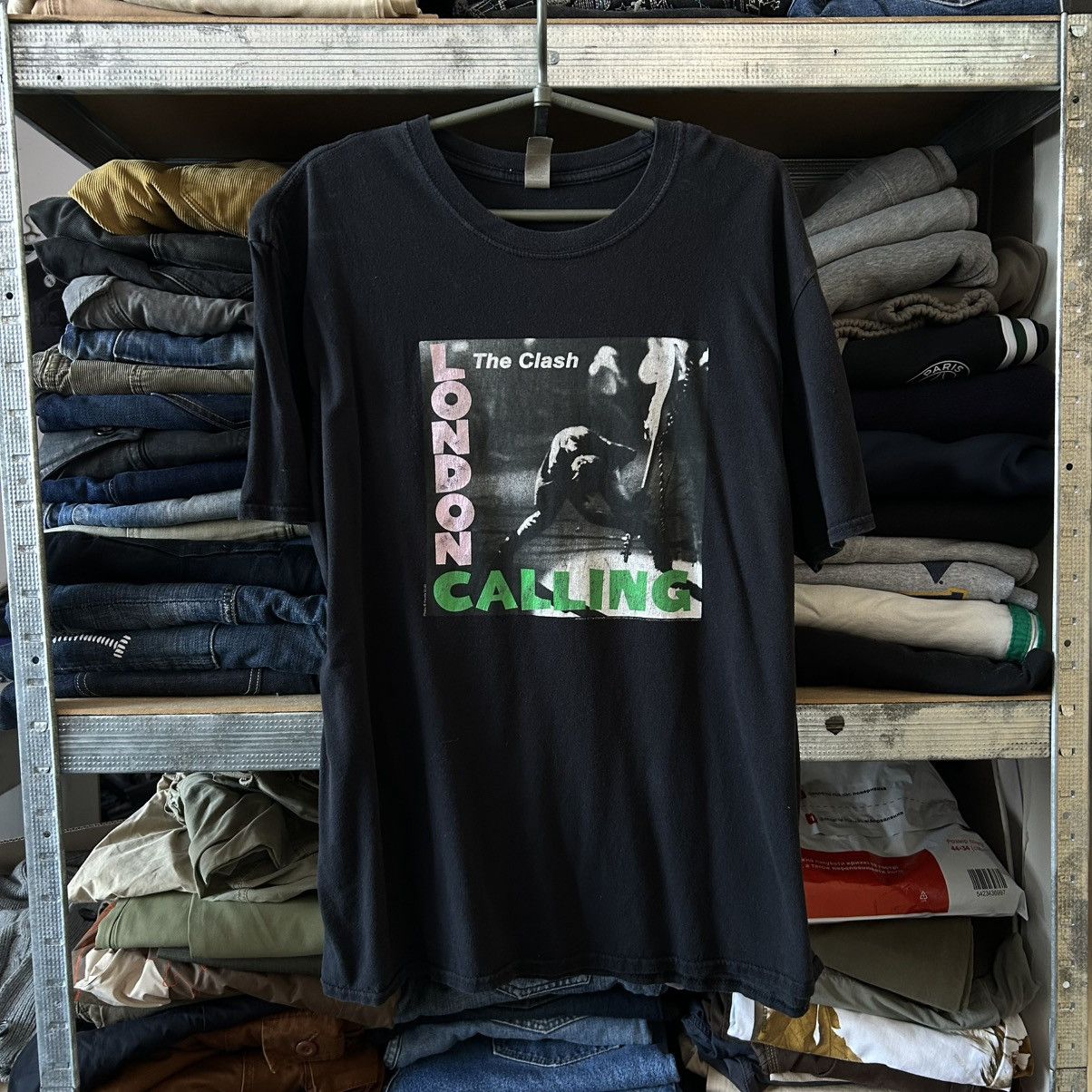 Band Tees Vintage The Clash London Calling 2016 Big Logo rock band tee Size US XL / EU 56 / 4 - 1 Thumbnail