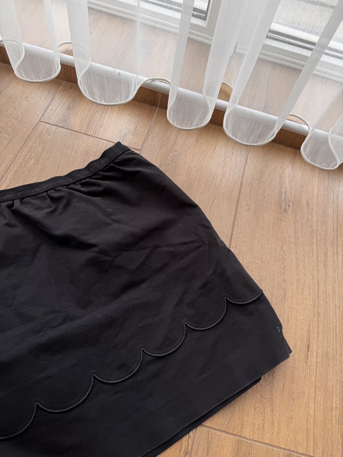 Valentino × Vintage Red Valentino Luxury Black Skirt Size 26" / US 2 / IT 38 - 3 Thumbnail