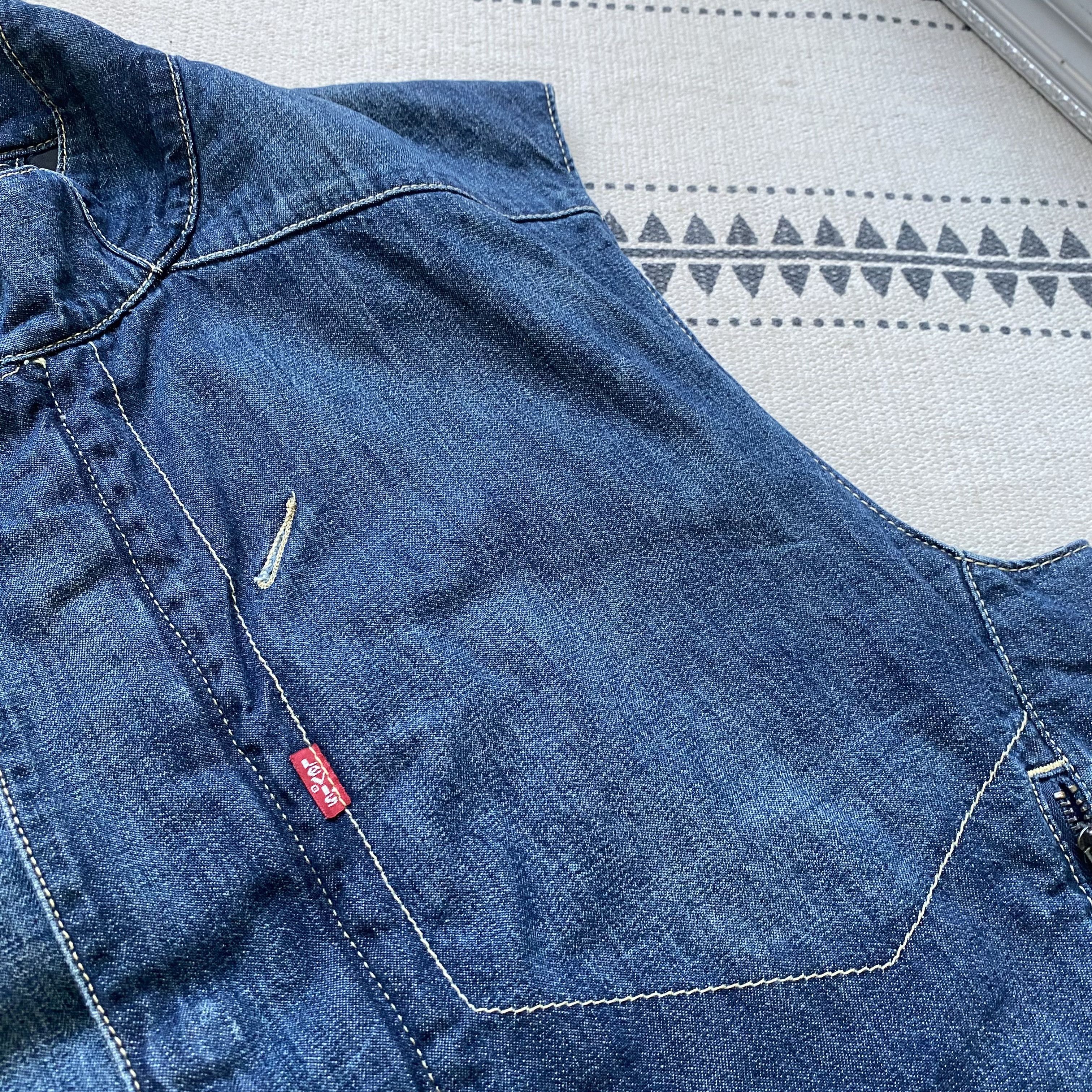 Levi's Vintage Clothing Vintage Engineered Levis denim Vests Y2K jeans jacket Size US L / EU 52-54 / 3 - 5 Thumbnail