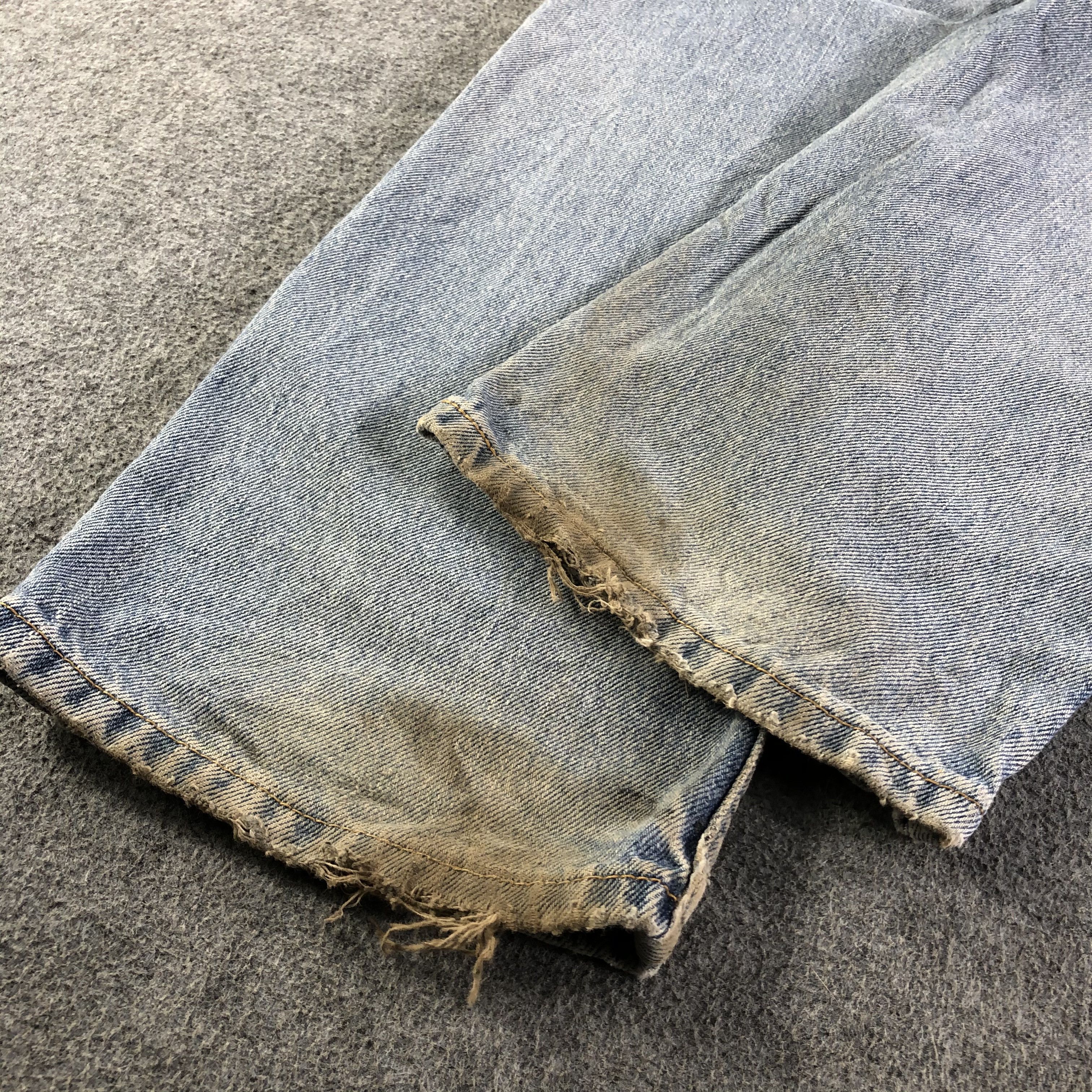 Levi's Vintage Light Wash Levis 505 Jeans-J4222 Size US 35 - 6 Thumbnail