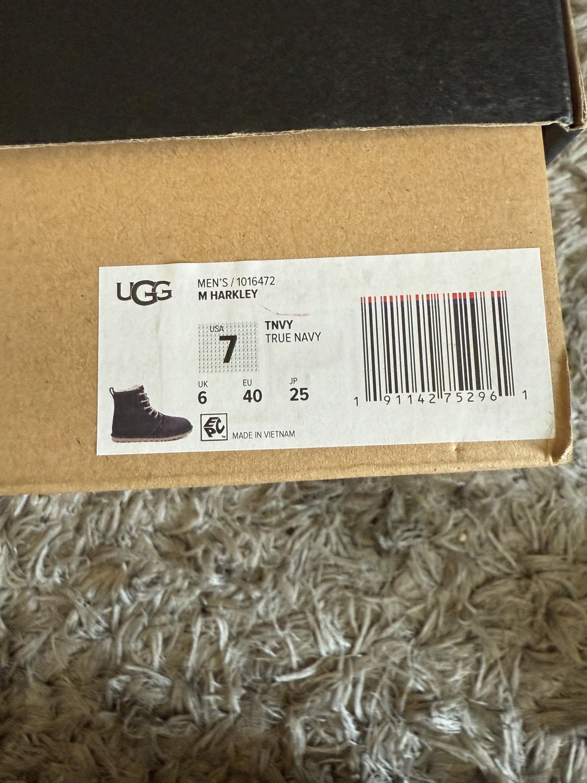 Ugg UGG Harkley True Navy Size US 7 / EU 40 - 7 Thumbnail