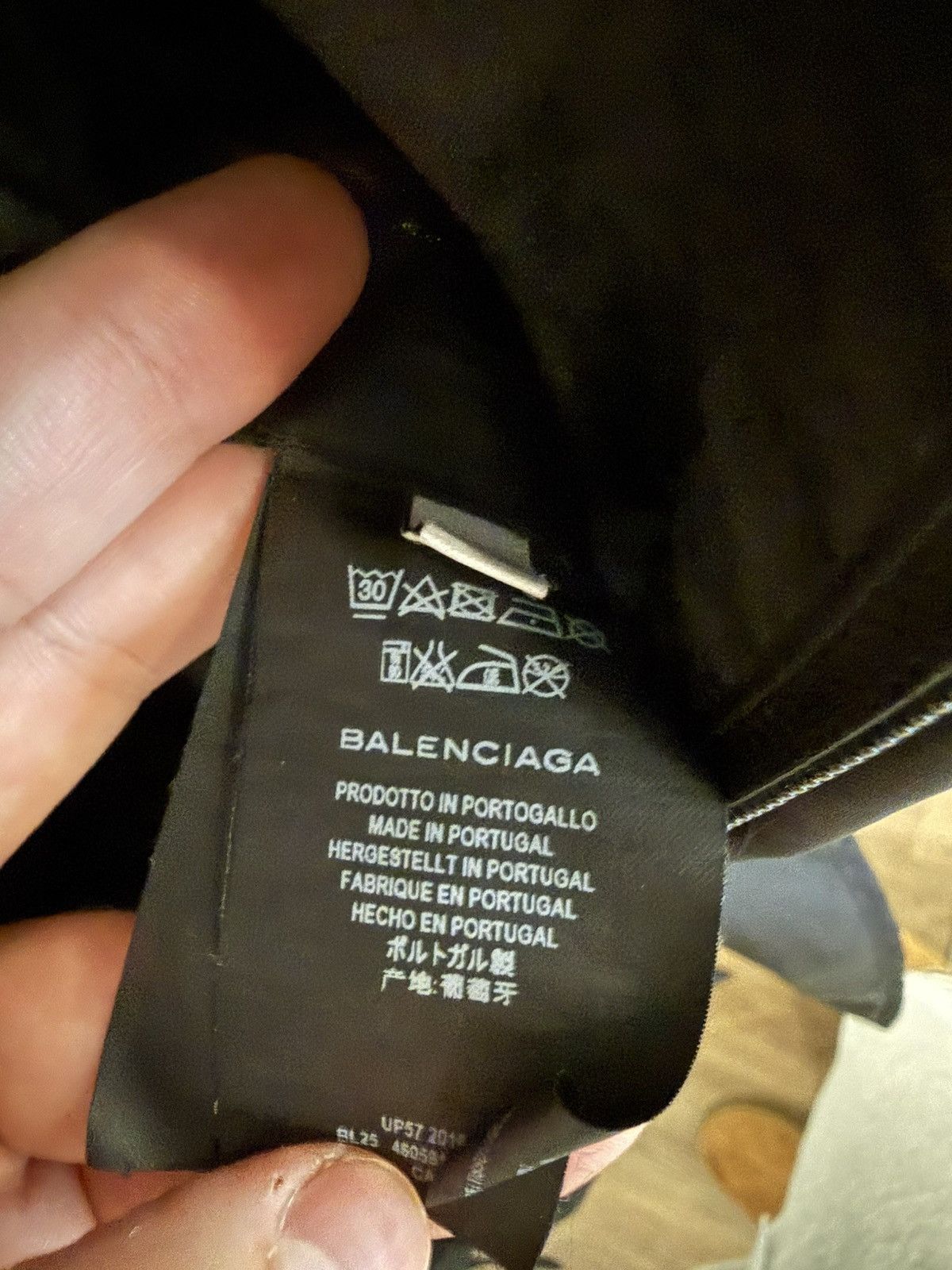 Balenciaga Balenciaga Logo Rainjacket XL Size US XL / EU 56 / 4 - 4 Thumbnail