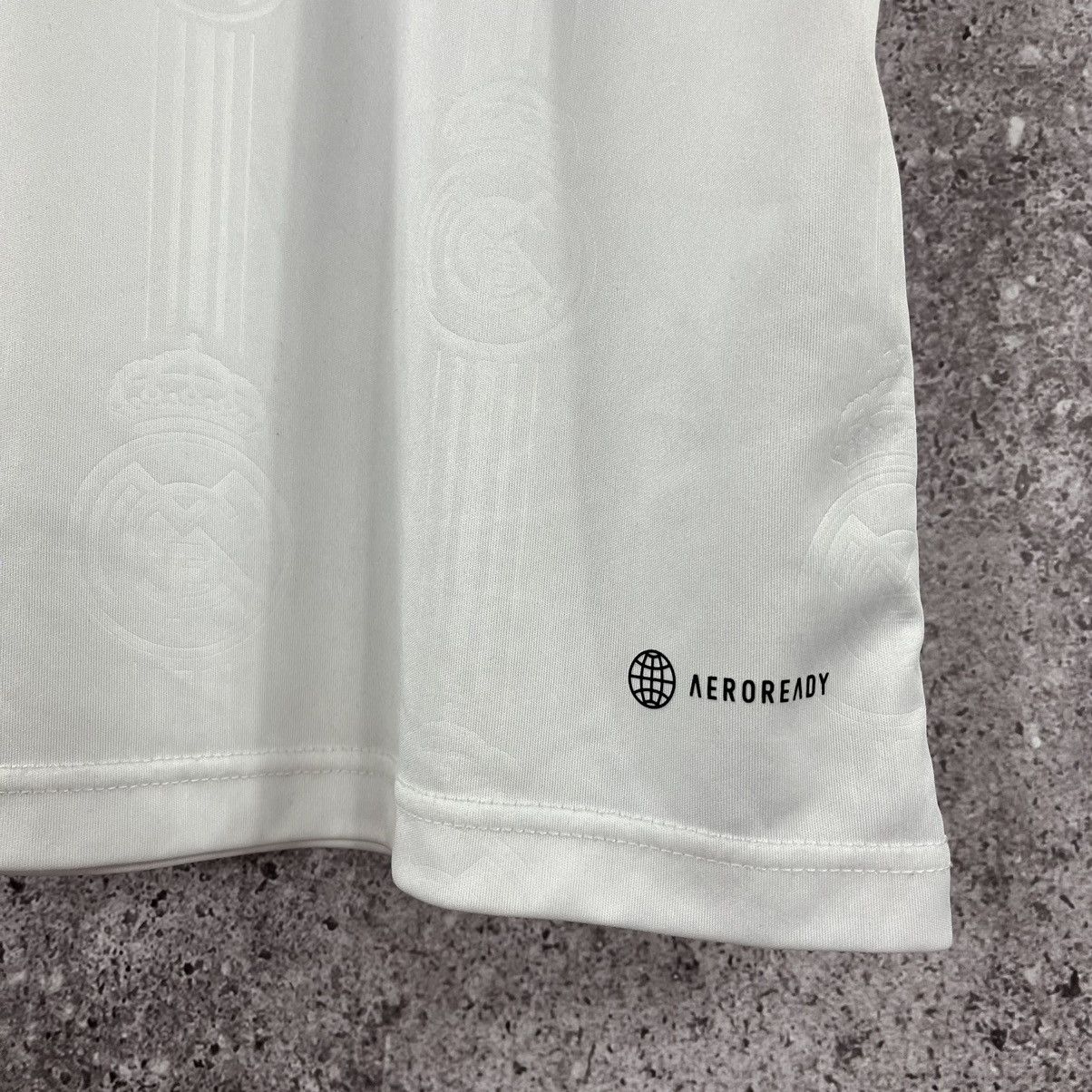 Adidas Real Madrid Adidas 2022/2023 Home Jersey Tchouameni Size L Size US L / EU 52-54 / 3 - 8 Thumbnail