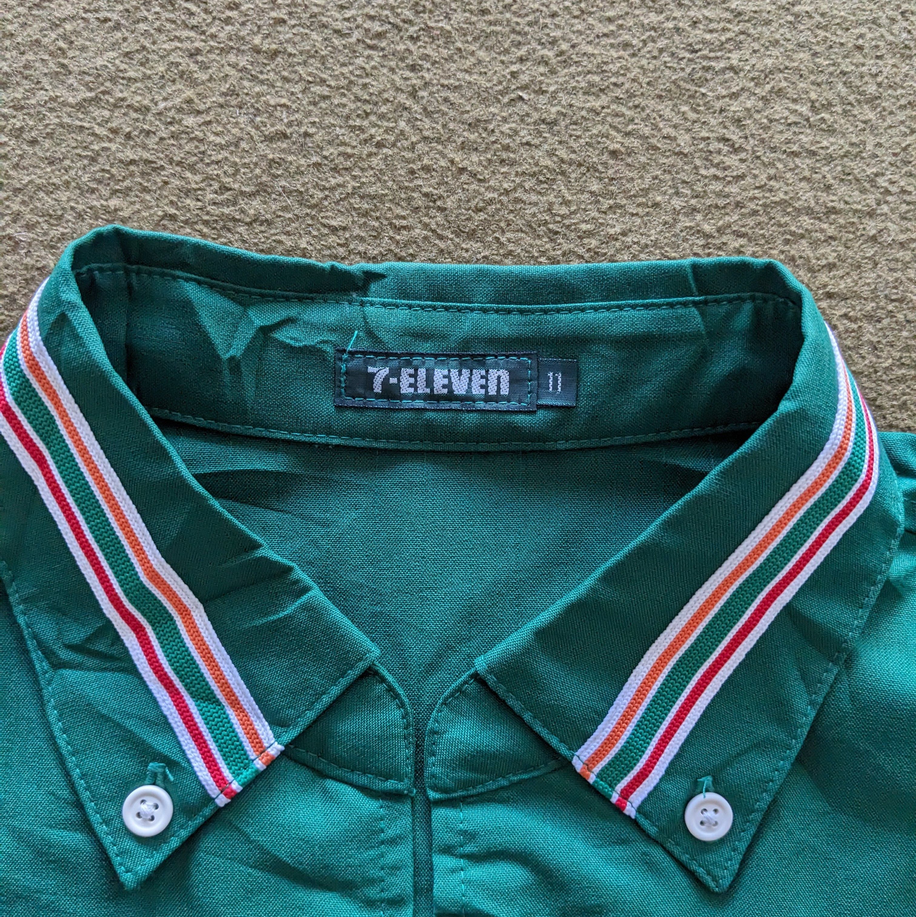 Japanese Brand Vintage 7 ELEVEN Uniform Workers Shirts Size US S / EU 44-46 / 1 - 5 Thumbnail