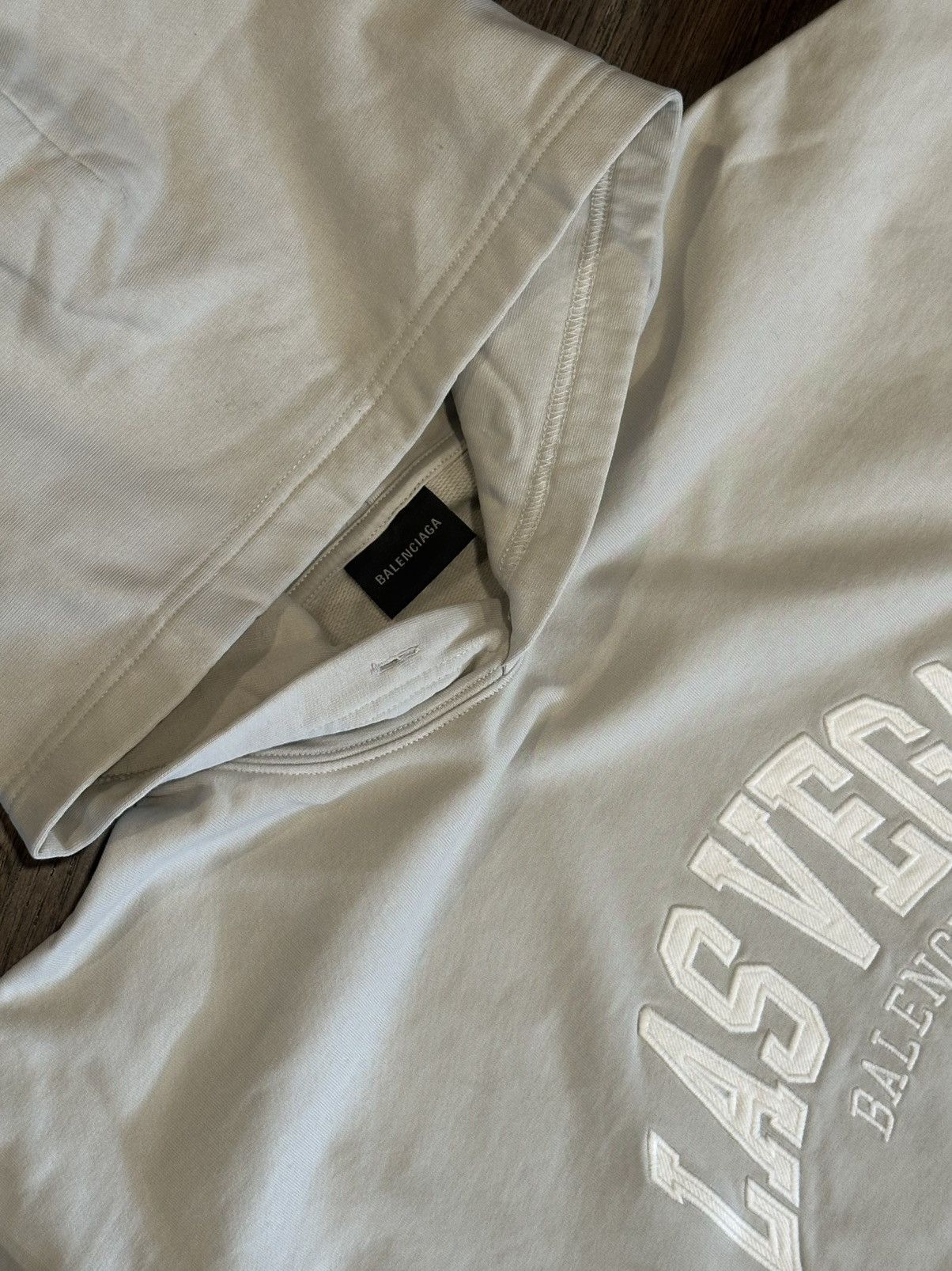 Balenciaga Balenciaga Las Vegas Hoodie Size 3 Size US L / EU 52-54 / 3 - 6 Thumbnail