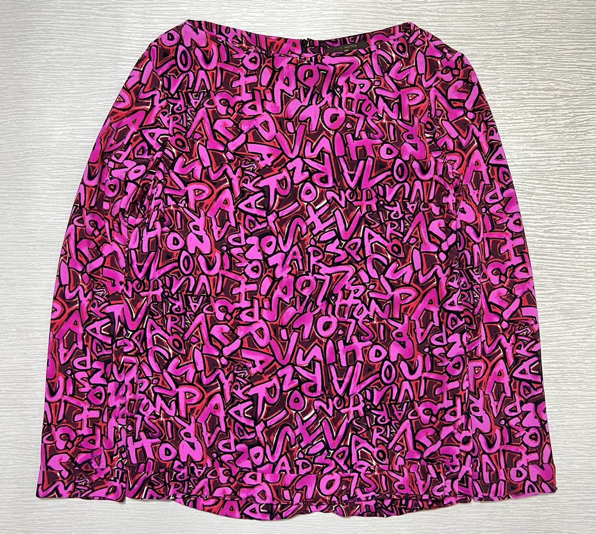 Louis Vuitton × Stephen Sprouse Louis Vuitton - Stephen Sprouse - Graffiti Logo Longsleeve Size XS / US 0-2 / IT 36-38 - 1 Thumbnail