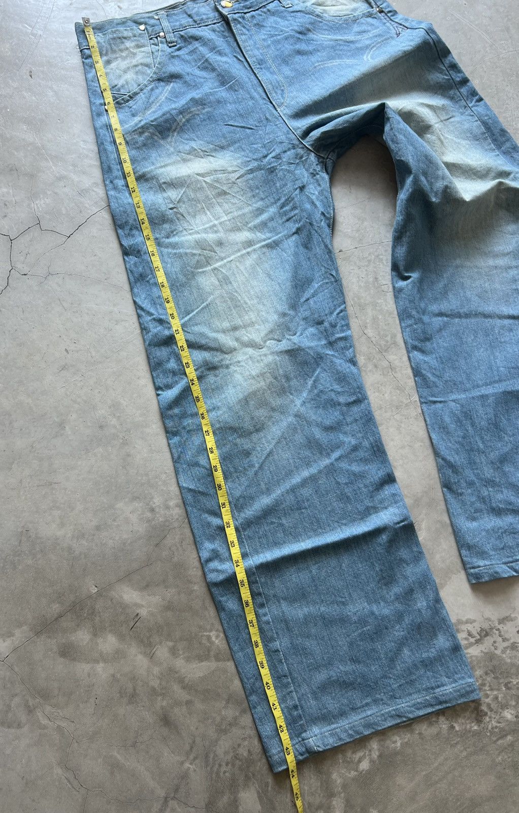 Levi's Vintage Levis Engineered Twisted Jeans Actual 35x31 Size US 35 - 12 Thumbnail