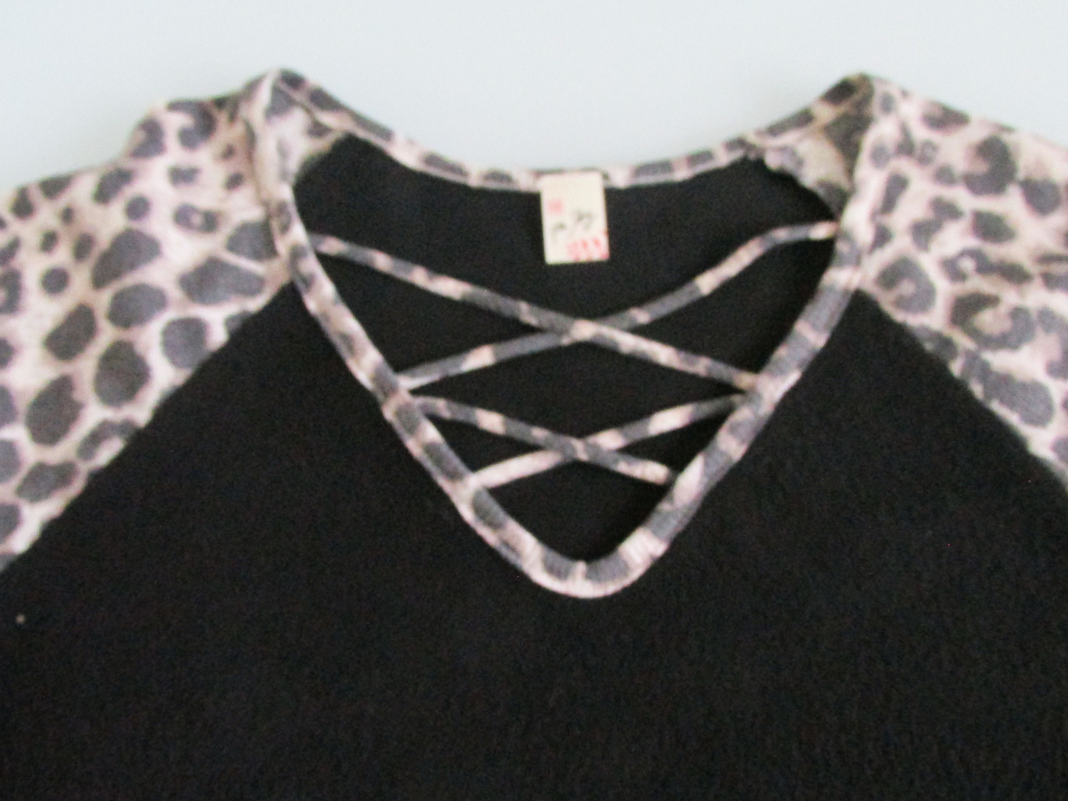 Other 7th Ray Women's Animal Print Knit Top Size Small Size S / US 4 / IT 40 - 3 Thumbnail