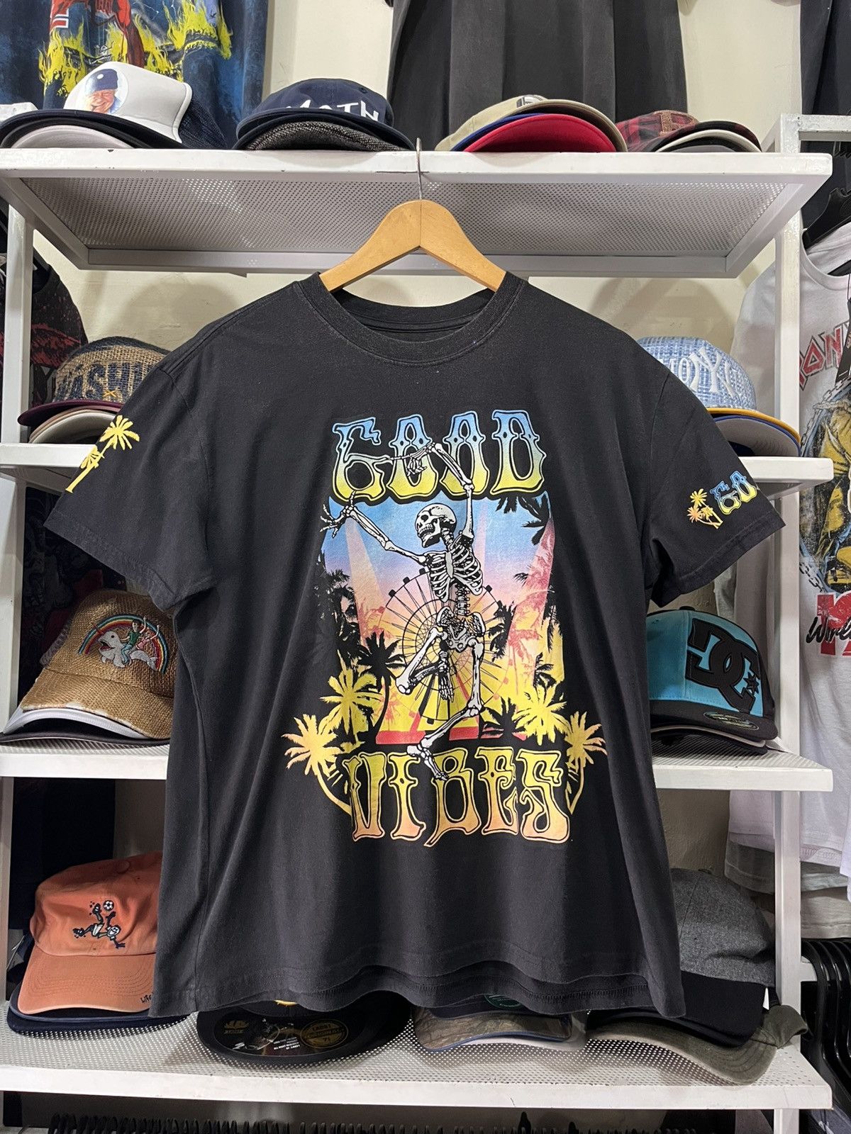 Vintage Vintage Graphic Tee – Skeleton Sunset Edition Size US M / EU 48-50 / 2 - 1 Thumbnail