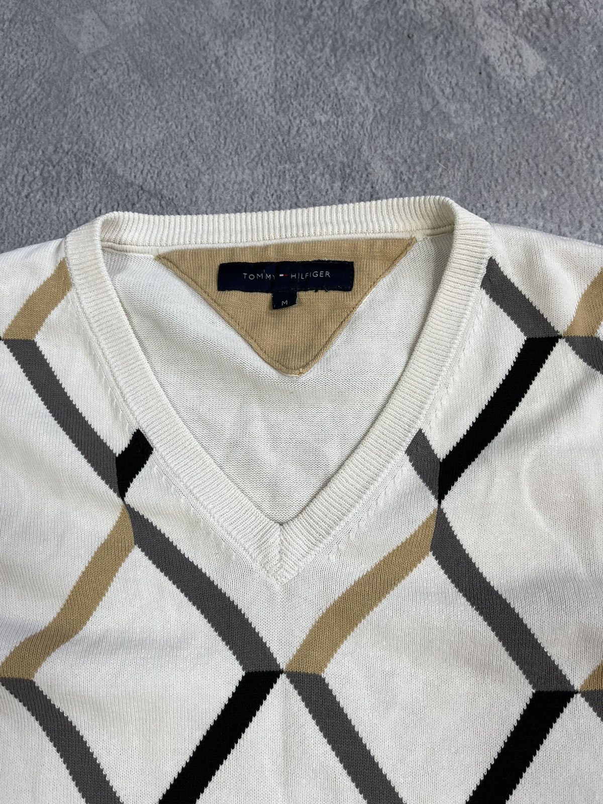 Tommy Hilfiger × Vintage Vintage Y2K Tommy Hilfiger check pullover sweater size M Size US M / EU 48-50 / 2 - 2 Thumbnail