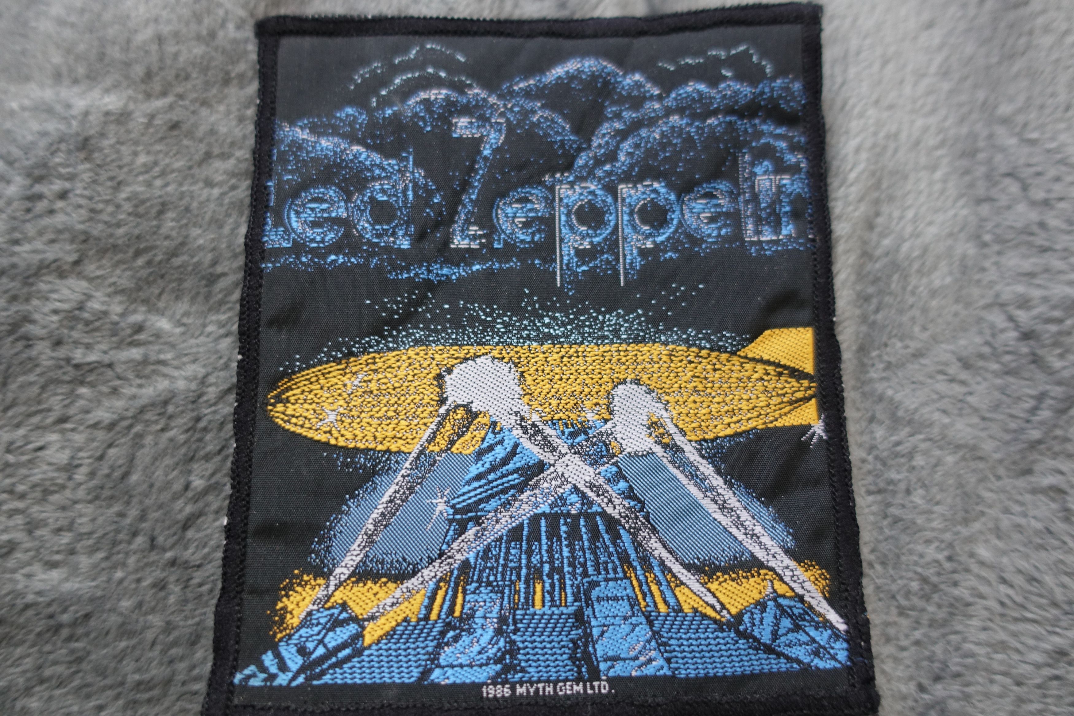Band Tees Led Zeppelin Vintage 1986 woven patch Size ONE SIZE - 1 Thumbnail