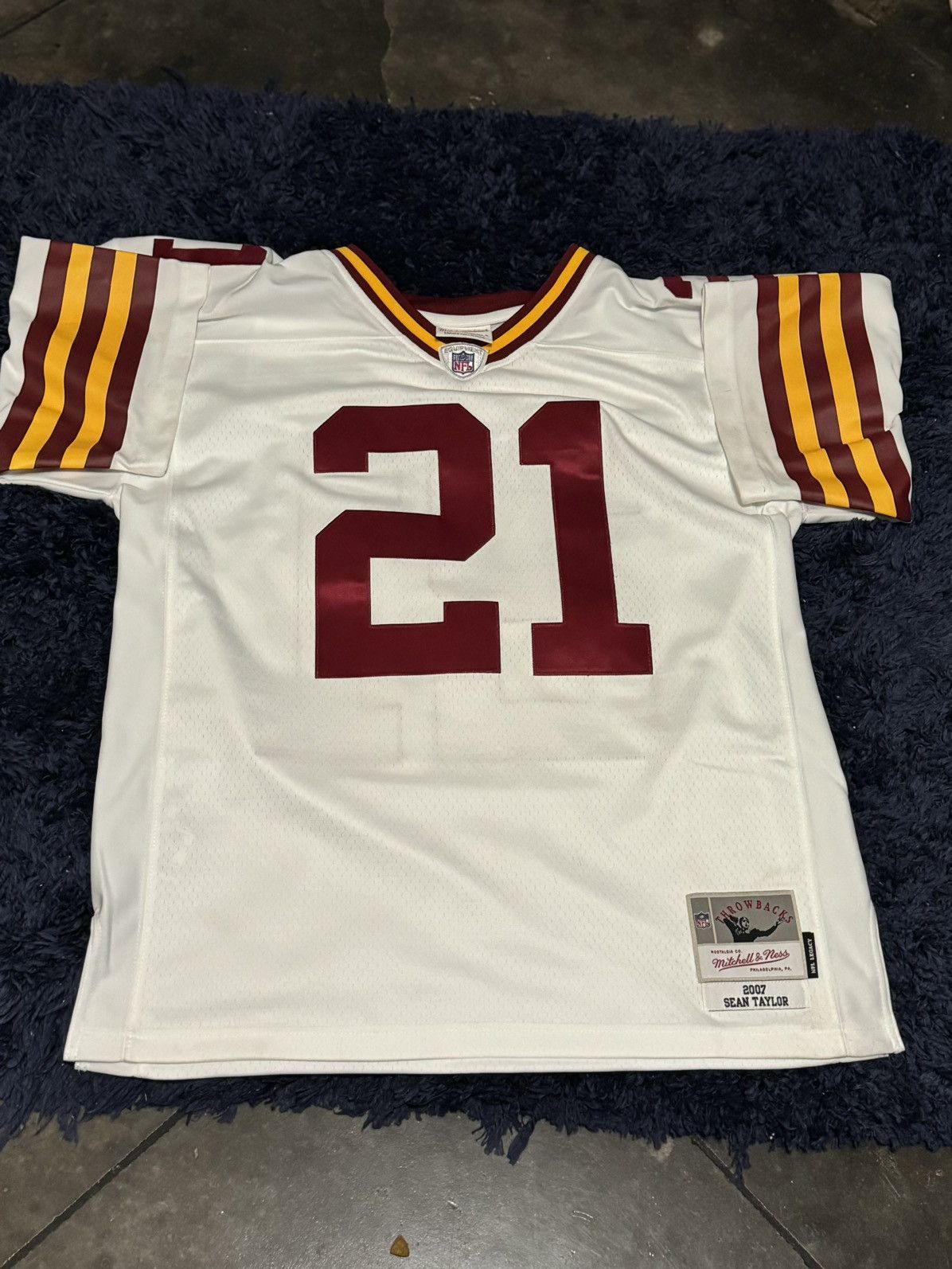 Mitchell and Ness throwback Sean Taylor Redskins jersey - Main Image