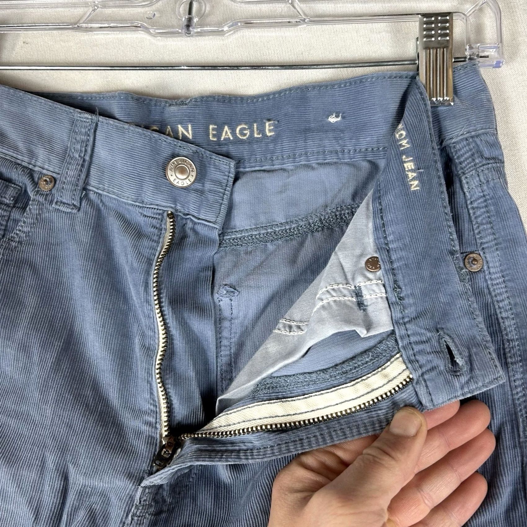 American Eagle Outfitters American Eagle Outfitters Mom Jeans Corduroy 4 Blue High Rise High Waisted Jeans Womens NWT Vintage: No Size 27" / US 4 / IT 40 - 4 Thumbnail