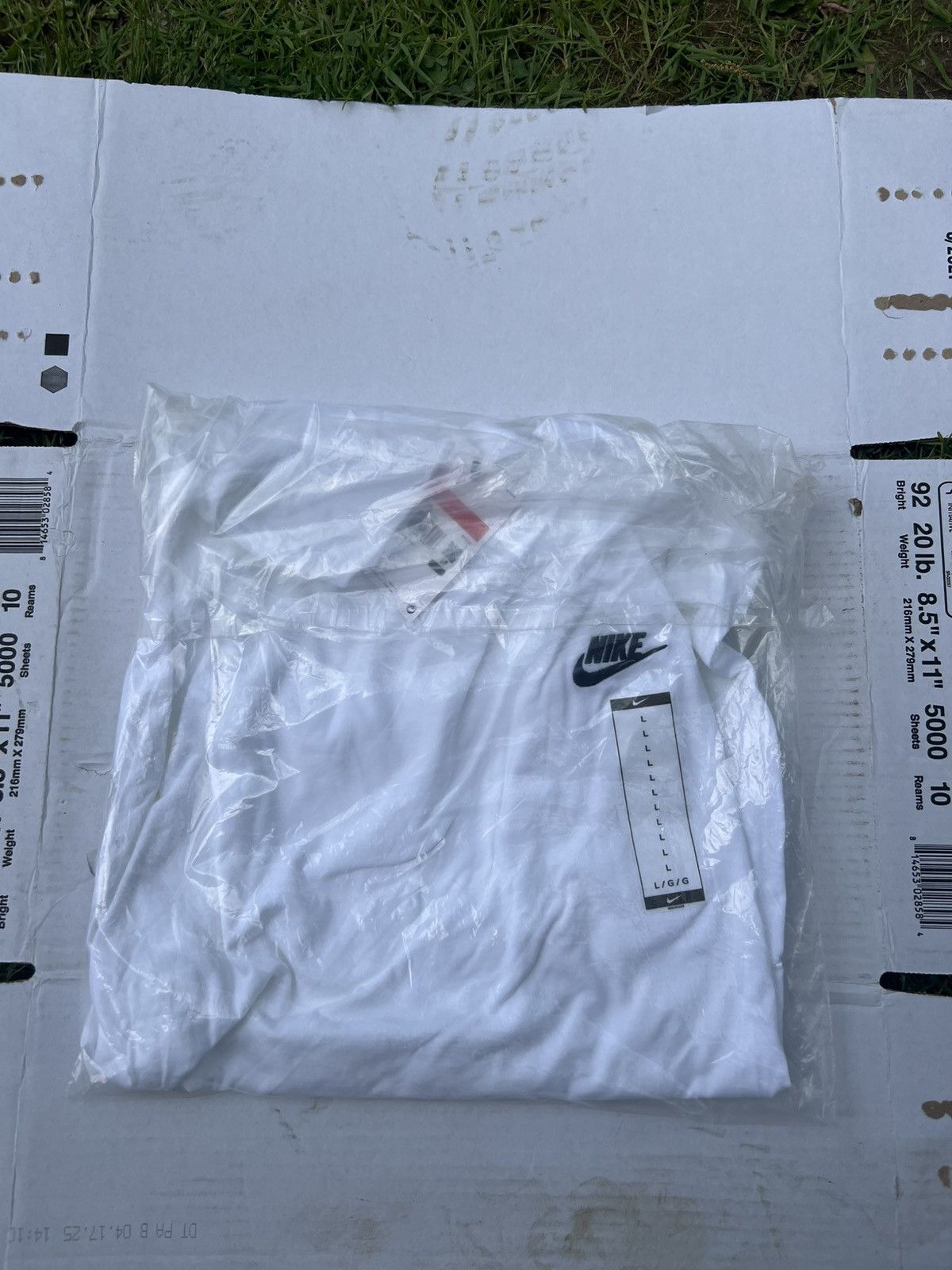 Nike Large Nike T-Shirt Size US L / EU 52-54 / 3 - 1 Thumbnail