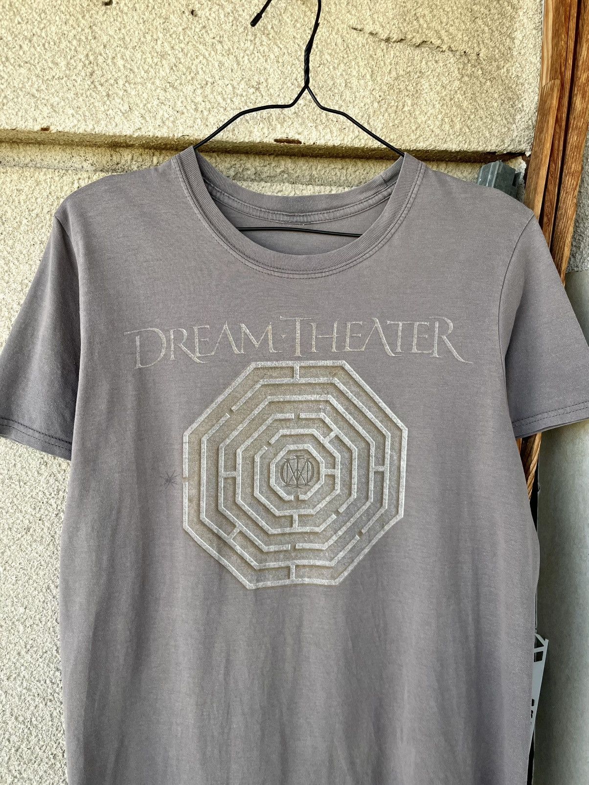 Band Tees Vintage Y2K Dream Theater Metal Rock Band Faded T-Shirt Size US M / EU 48-50 / 2 - 3 Thumbnail