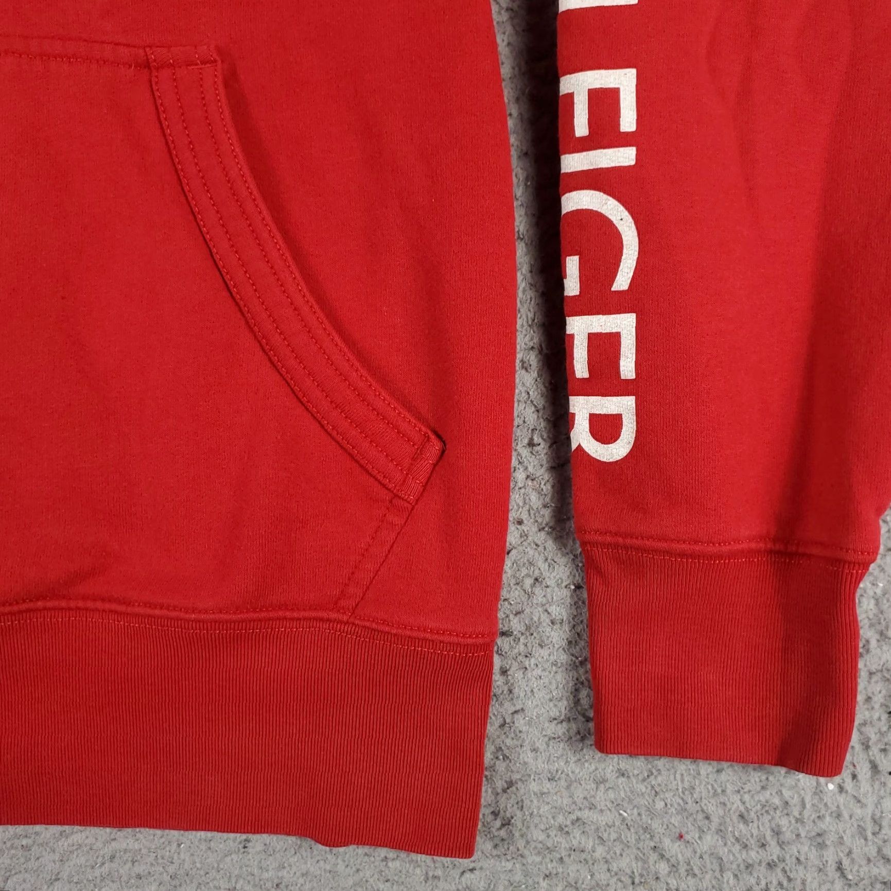 Tommy Hilfiger VINTAGE Tommy Hilfiger Hoodie Pullover Men's Small Red Crew Neck Zip Sweatshirt Casual Classic Size US S / EU 44-46 / 1 - 4 Thumbnail