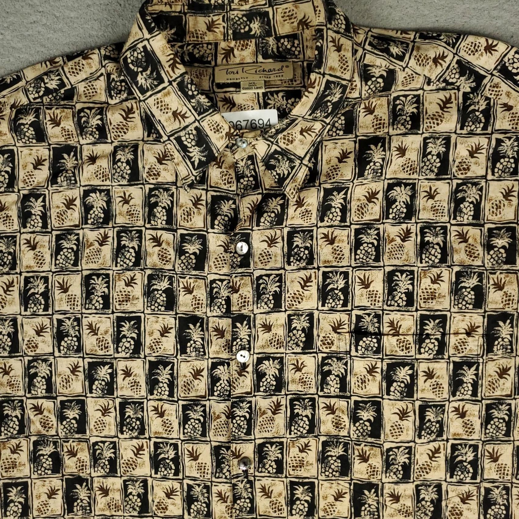 Tori Richard Tori Richard Shirt Mens XL Beige Geometric Casual Button-Up Short Sleeve Size US XL / EU 56 / 4 - 2 Thumbnail