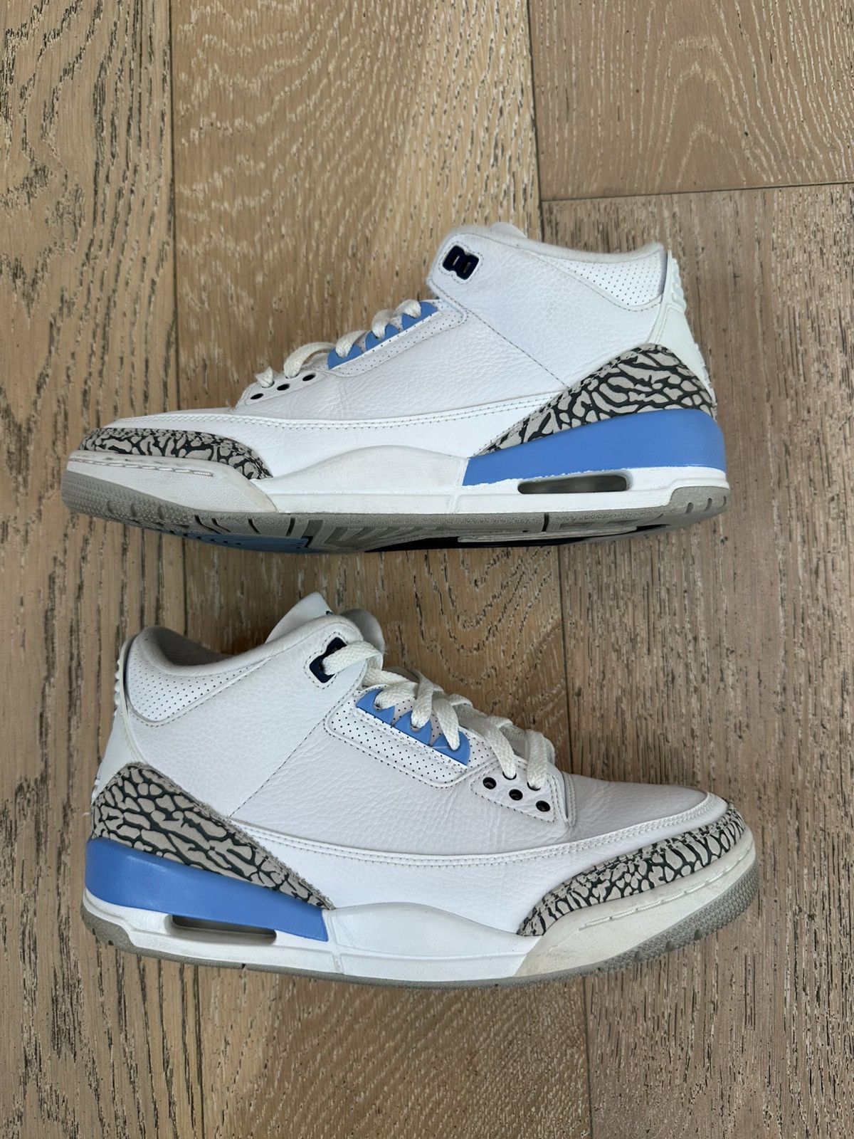 Jordan Brand Jordan 3 Retro UNC 2020 Size US 9 / EU 42 - 4 Thumbnail