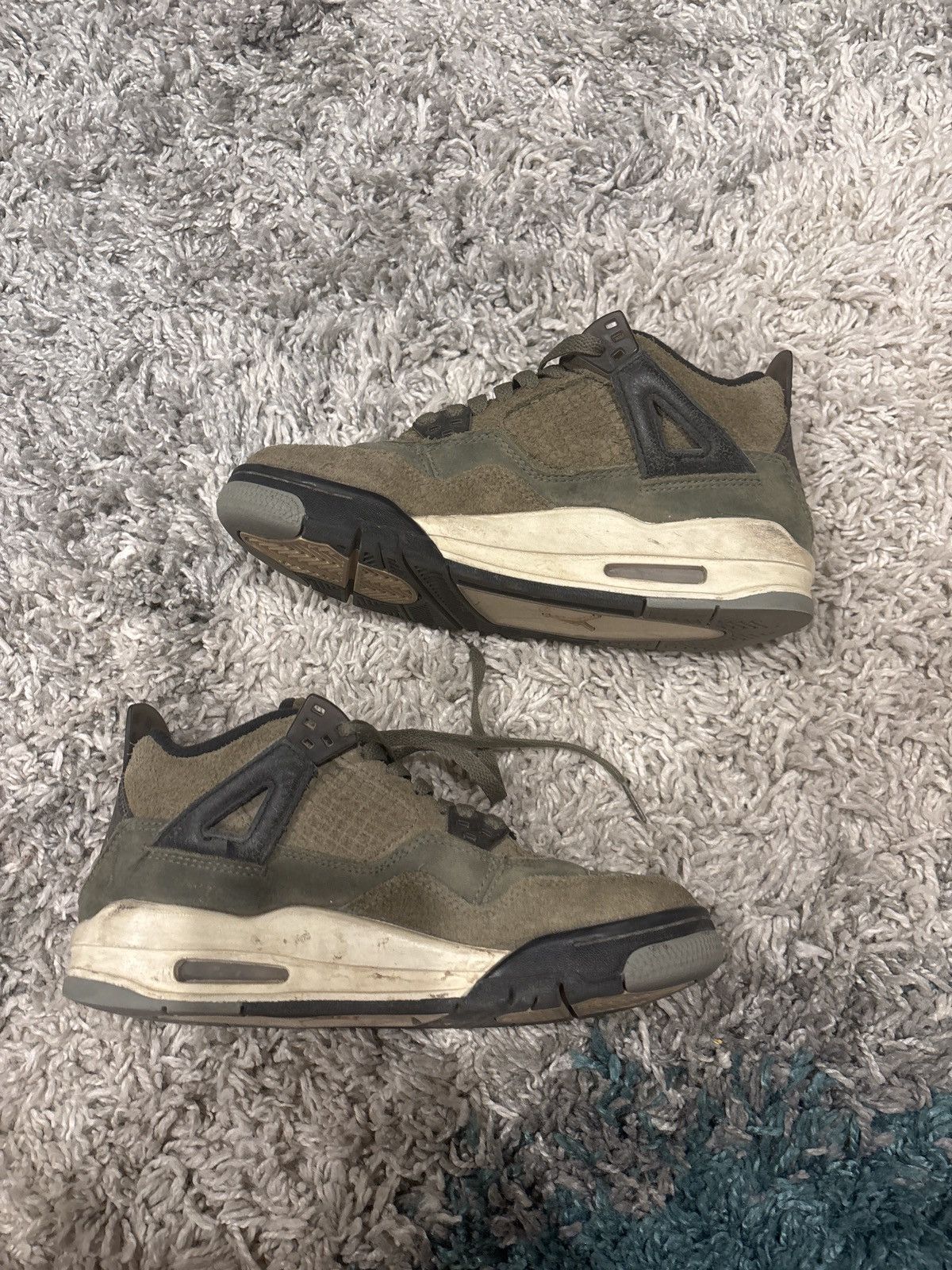 Nike Nike Air Jordans Size US 5 / EU 37 - 2 Thumbnail
