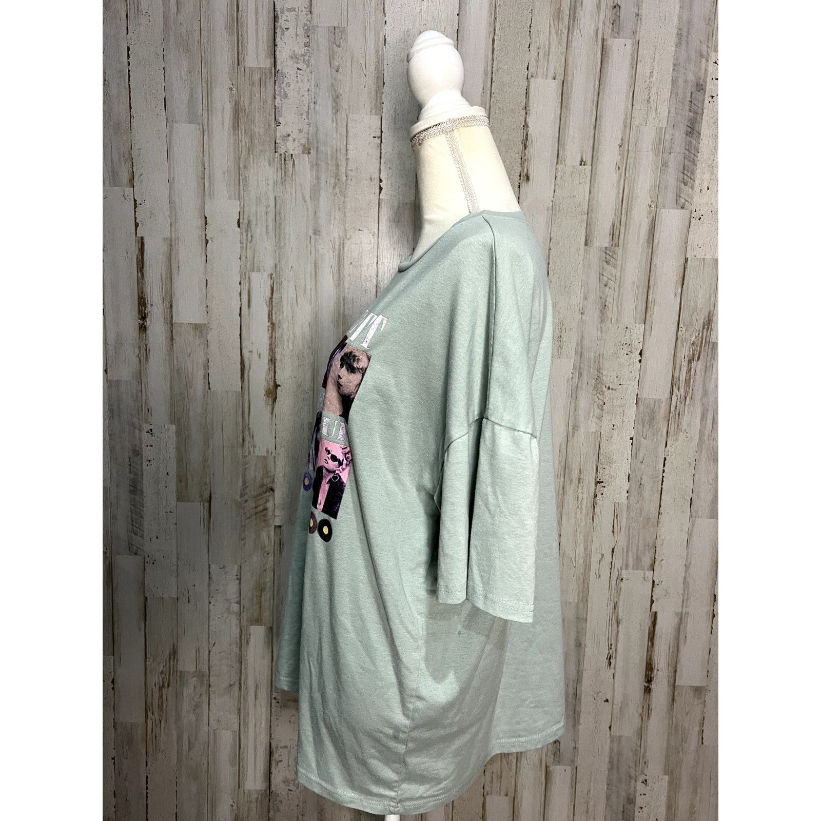 The Unbranded Brand Taylor Swift The Eras Tour Graphic T-Shirt Women's Medium Size M / US 6-8 / IT 42-44 - 4 Thumbnail