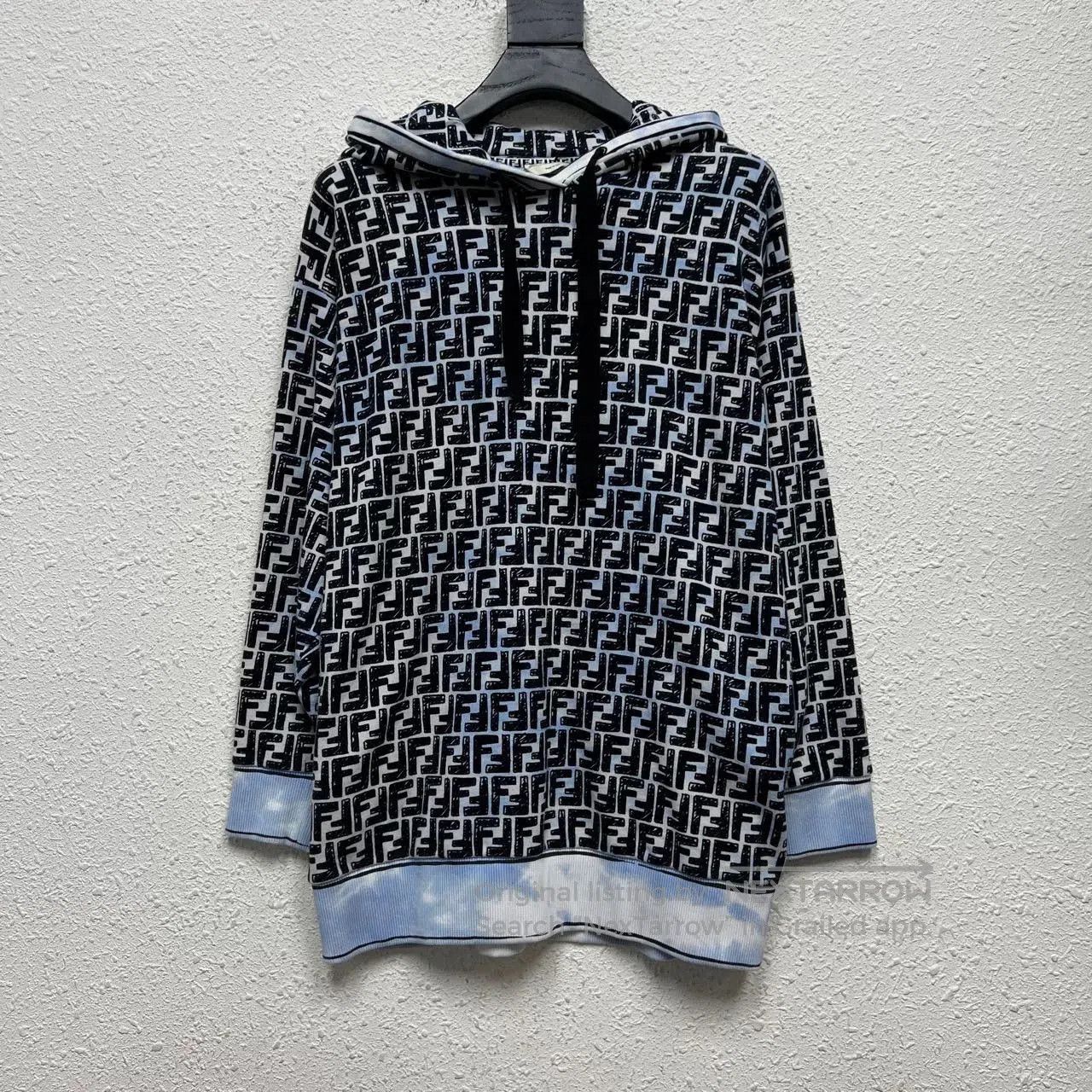 Fendi fendi logo patterned color hooded sweatshirt. Size US M / EU 48-50 / 2 - 1 Thumbnail