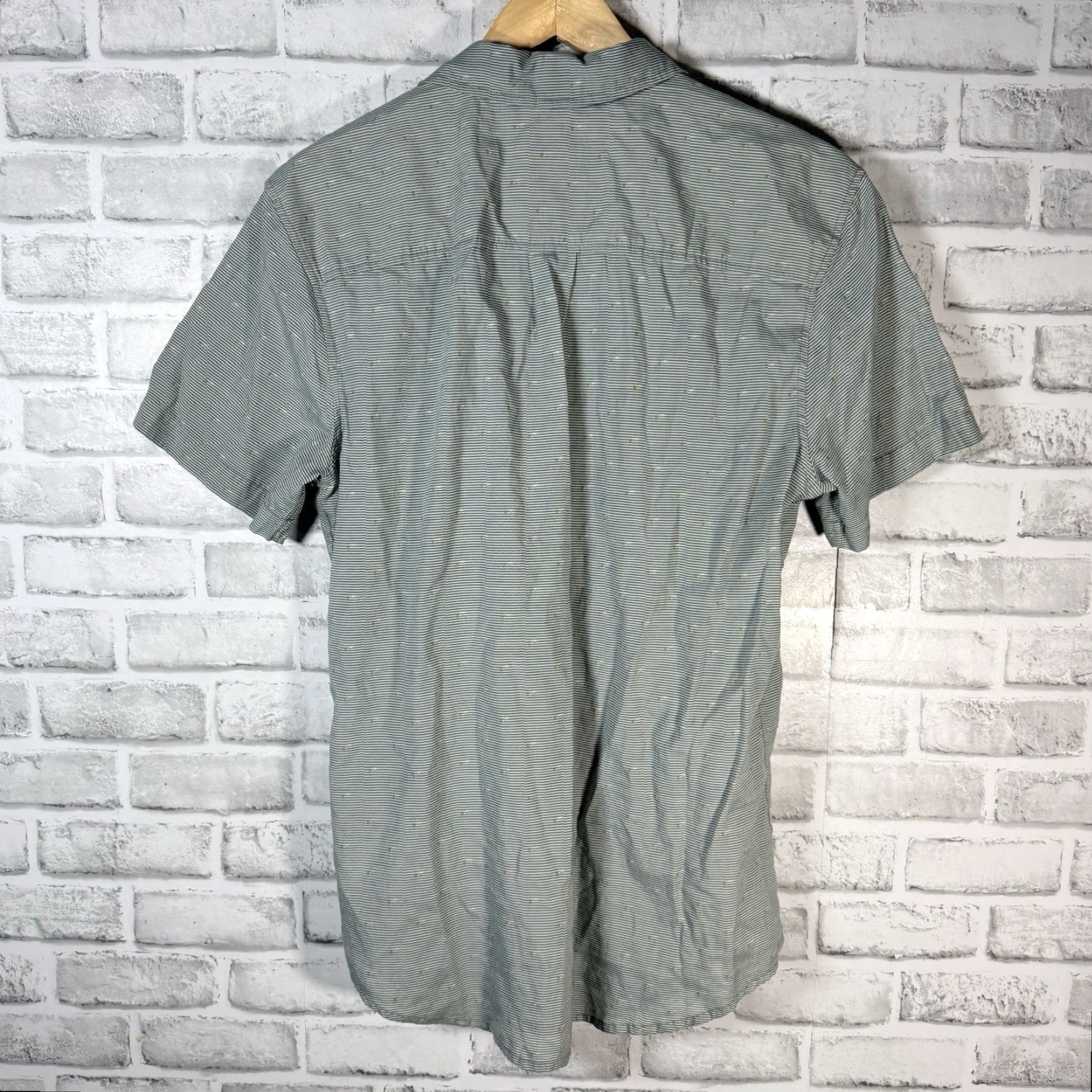 Prana VINTAGE prAna Men's Short Sleeve Button-Up Shirt Slim Fit Blue M Casual Clothing Size US M / EU 48-50 / 2 - 5 Thumbnail