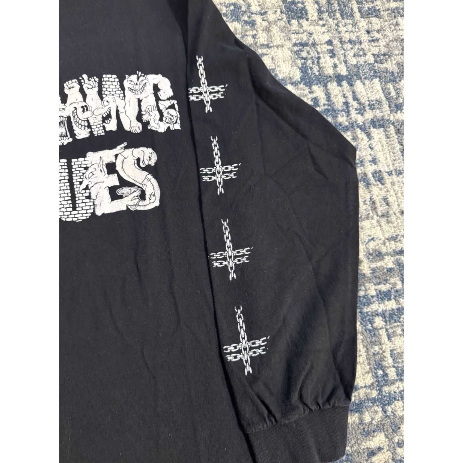 CLOSED VINTAGE Twitching Tongues T-Shirt Long Sleeve M Black Cotton Logo 2010s Band Metal Punk Hardcore Metalcore Double-Sided Mens Shirt Size US M / EU 48-50 / 2 - 4 Thumbnail