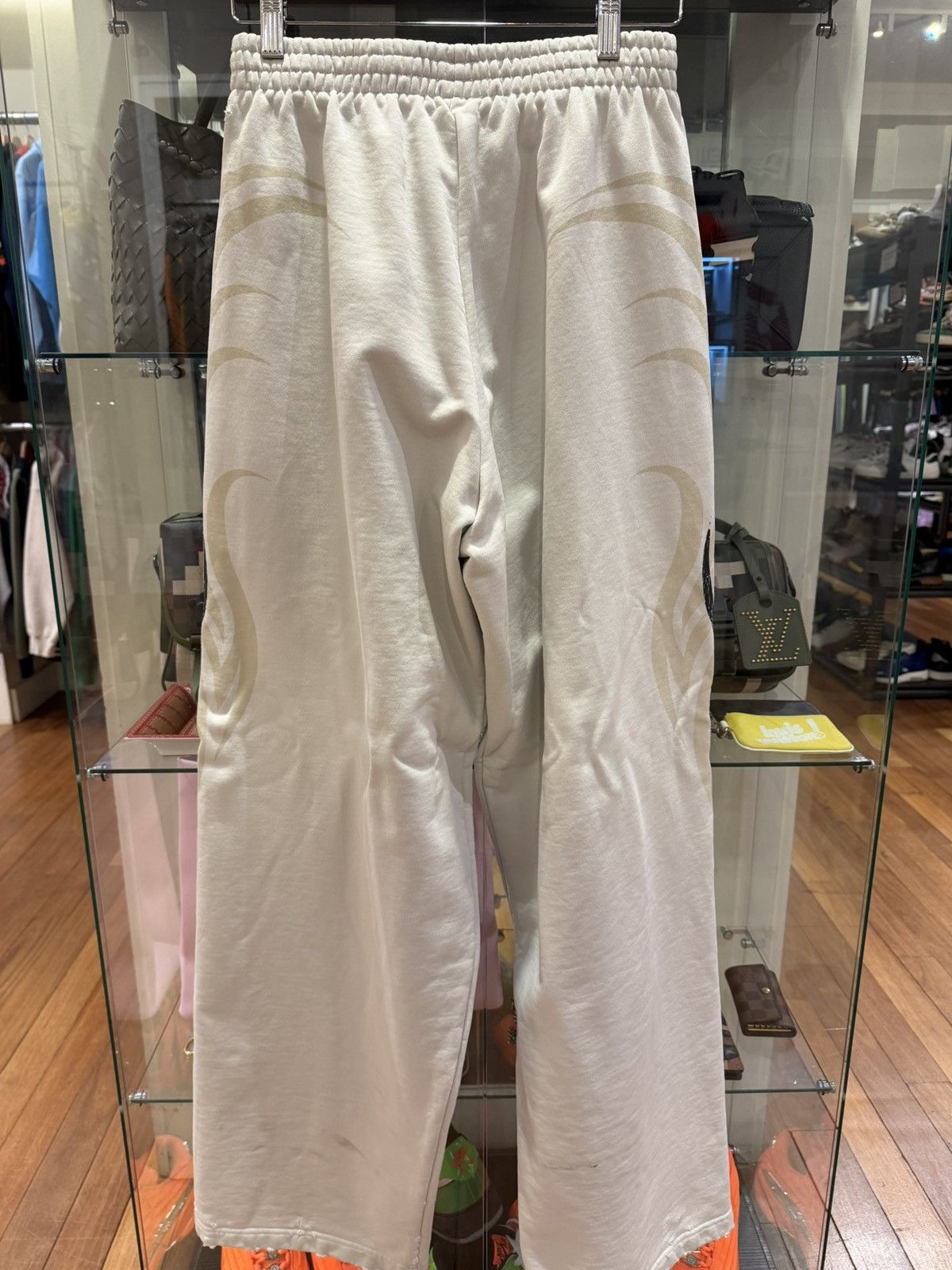 Balenciaga Balenciaga Baggy Tribal Sweatpants Size US 30 / EU 46 - 2 Thumbnail