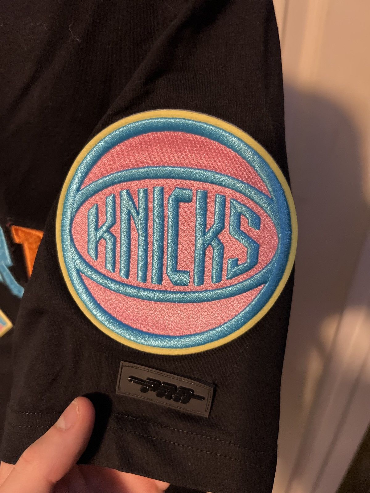 Pro Standard NY knicks colorful tee Size US M / EU 48-50 / 2 - 3 Thumbnail