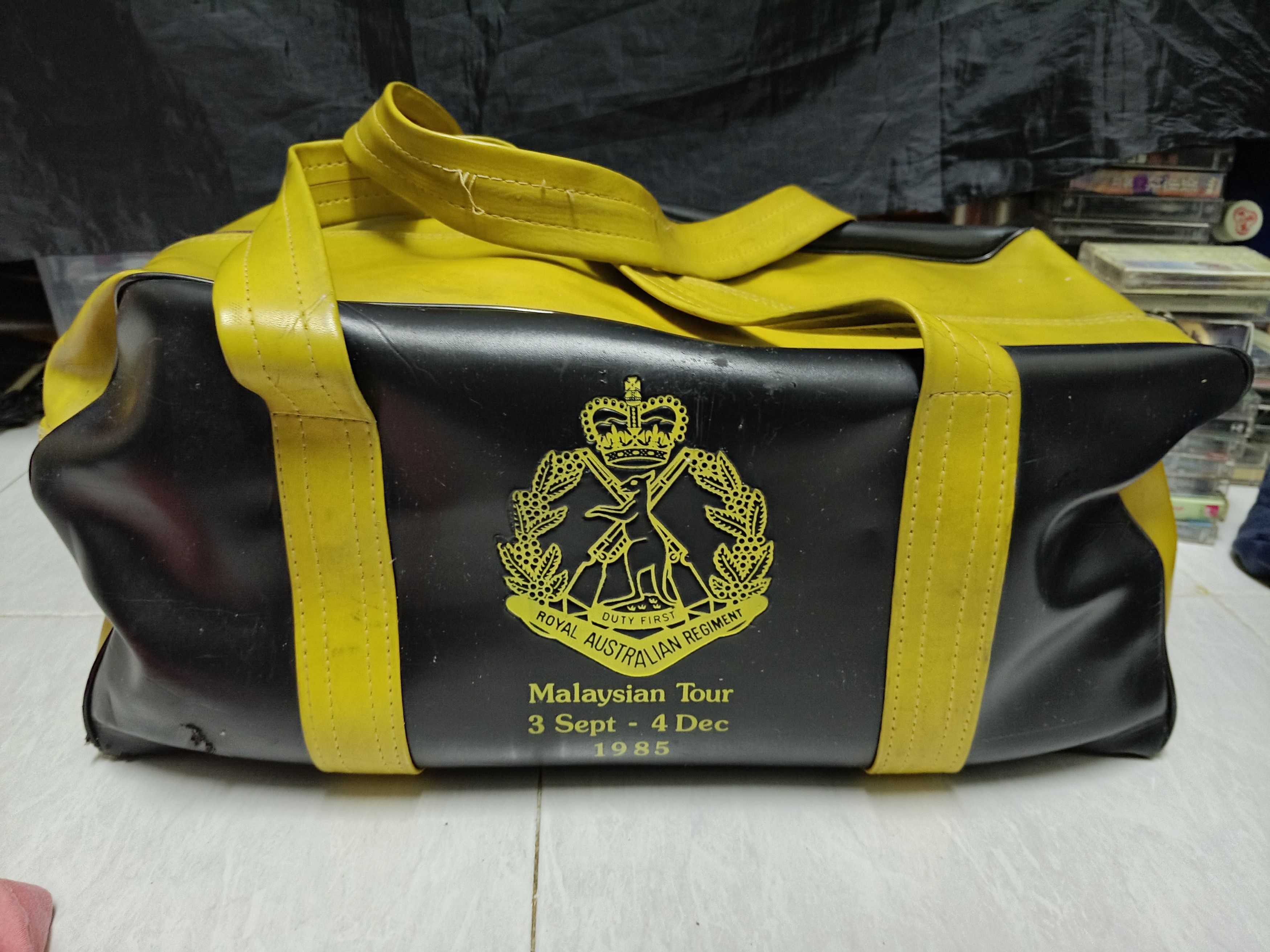 Vintage Vintage rare 1985 duffel bag Australian air force army Size ONE SIZE - 1 Thumbnail