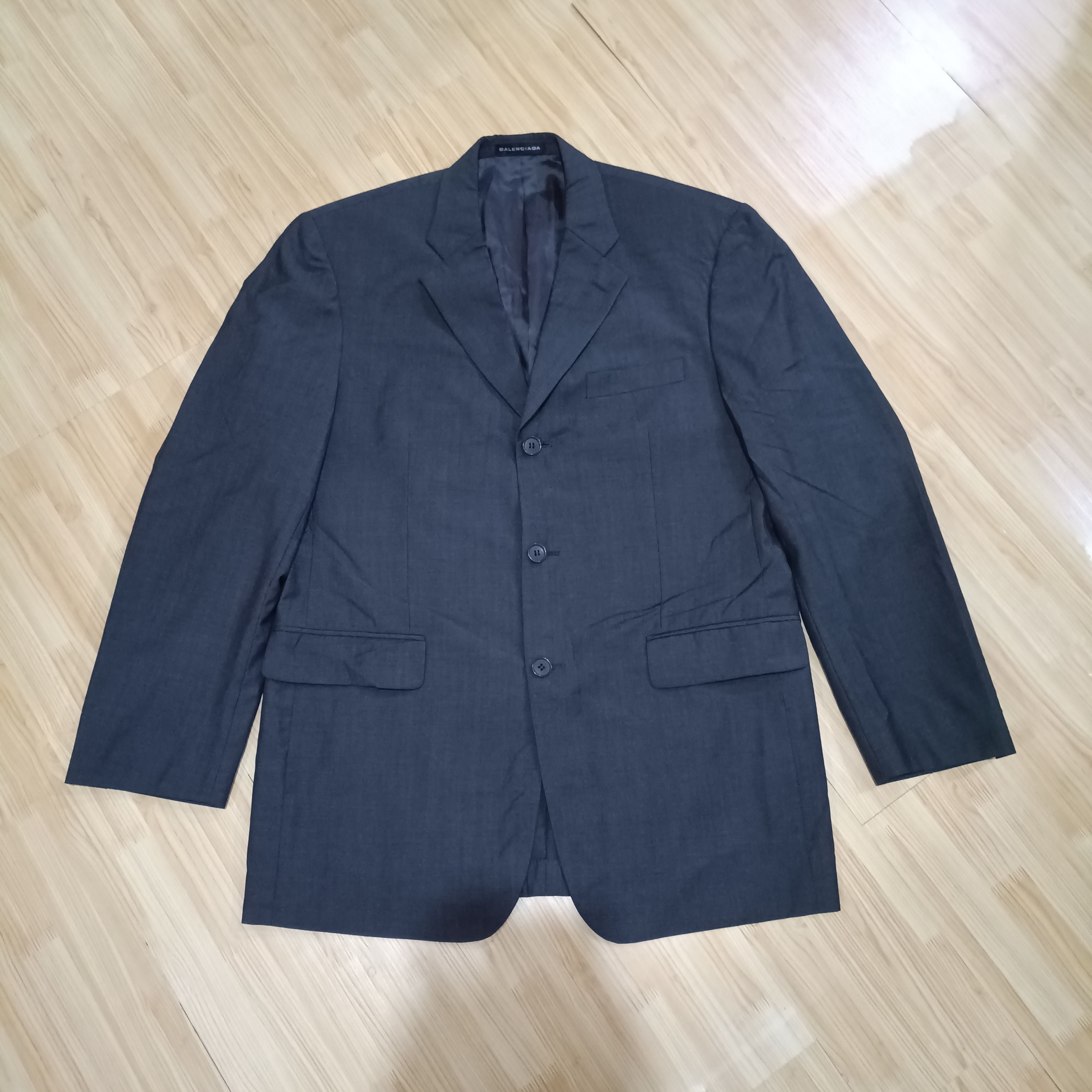 Balenciaga Balenciaga 3 Button suit Blazer Jacket Size US L / EU 52-54 / 3 - 1 Thumbnail