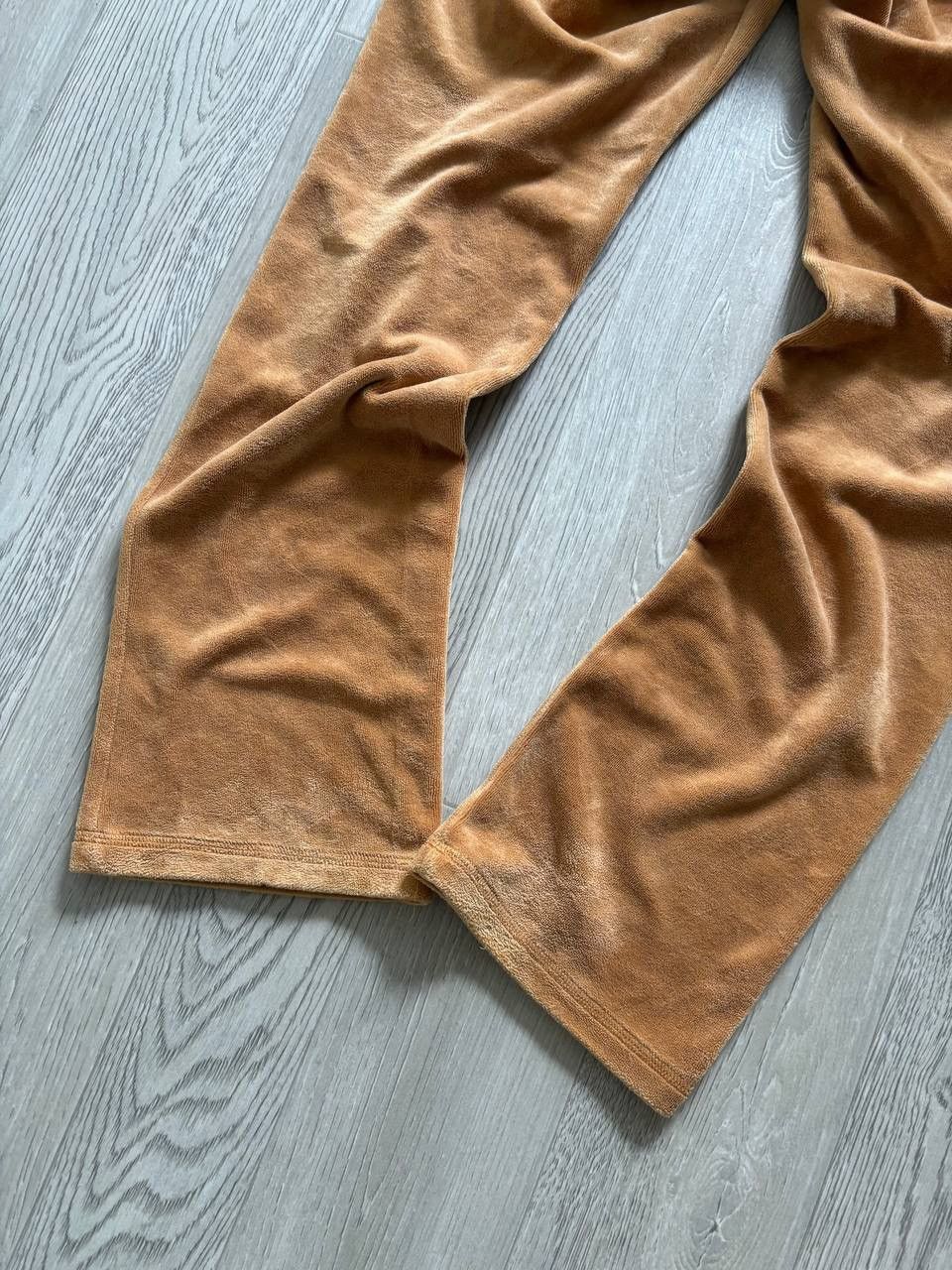 Juicy Couture Vintage Juicy Couture Y2K Velour Logo pants USA Size 30" / US 8 / IT 44 - 7 Thumbnail