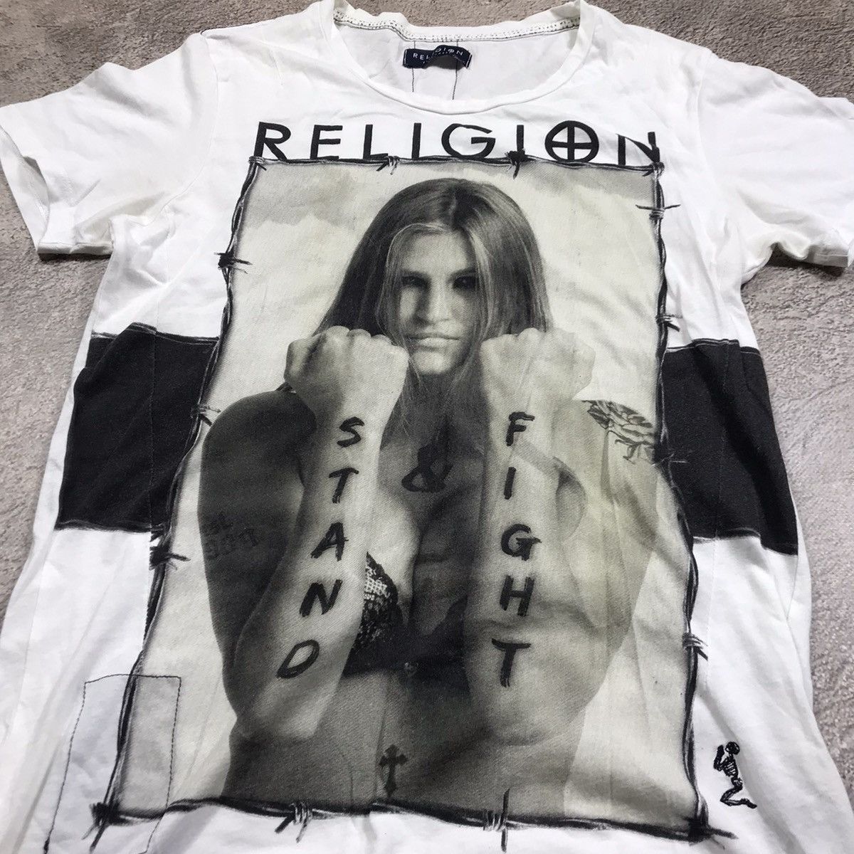 Vintage Vintage 90s Religion Graphic Tee Y2K Grunge Abstract Art S Size US S / EU 44-46 / 1 - 3 Thumbnail
