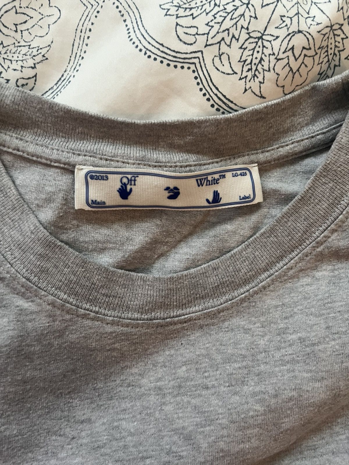 Off-White Off White Grey Graffiti T Shirt Size US M / EU 48-50 / 2 - 3 Thumbnail