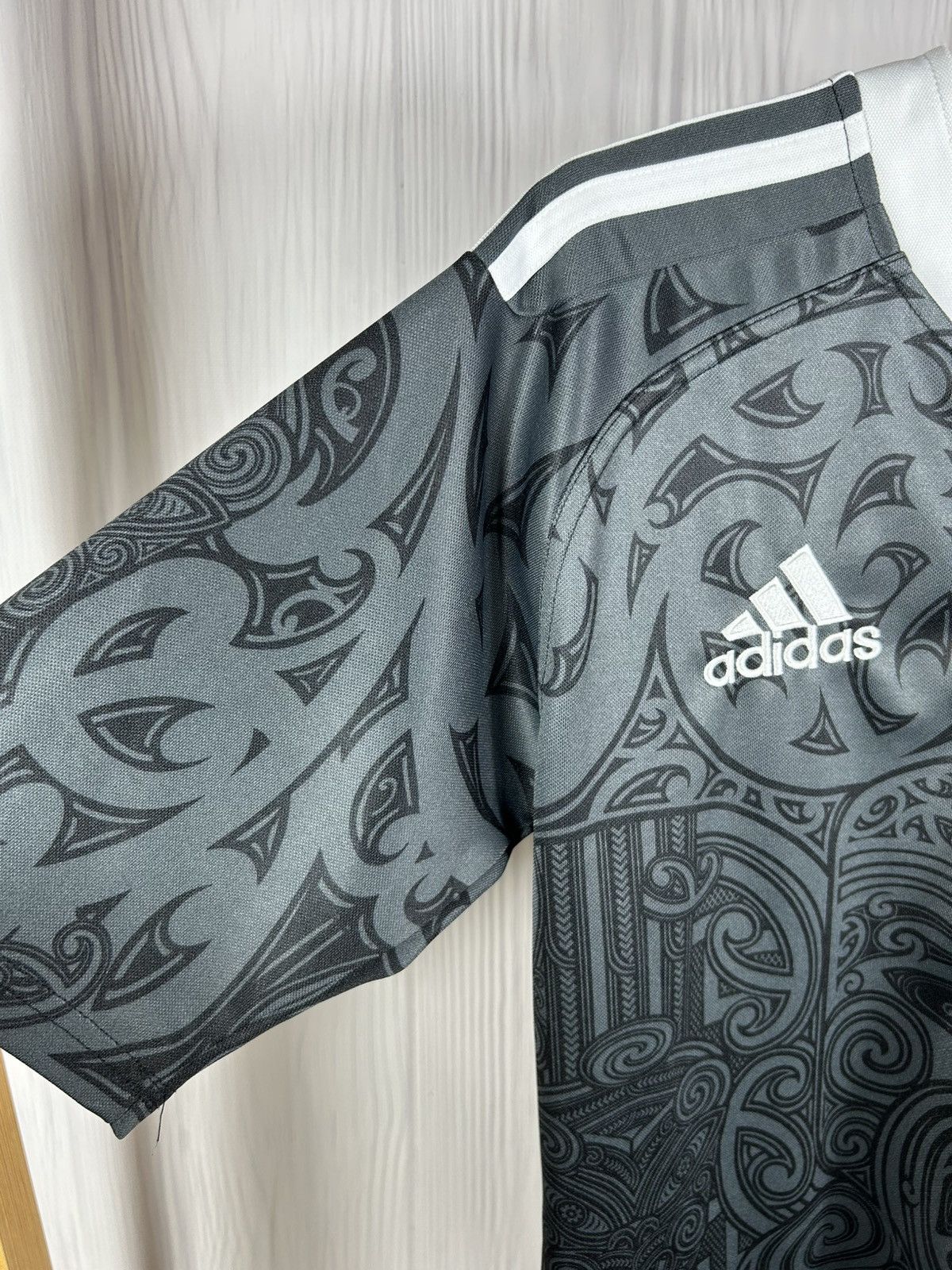 Adidas New Zealand Maori All Blacks 100 Years Rau Tau Rugby Jersey Size US M / EU 48-50 / 2 - 7 Thumbnail