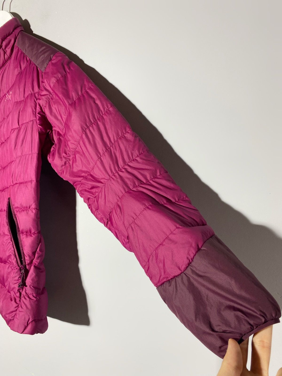 Arc'teryx Arcteryx Womens Cerium LT Pink Jacket Size M / US 6-8 / IT 42-44 - 14 Thumbnail