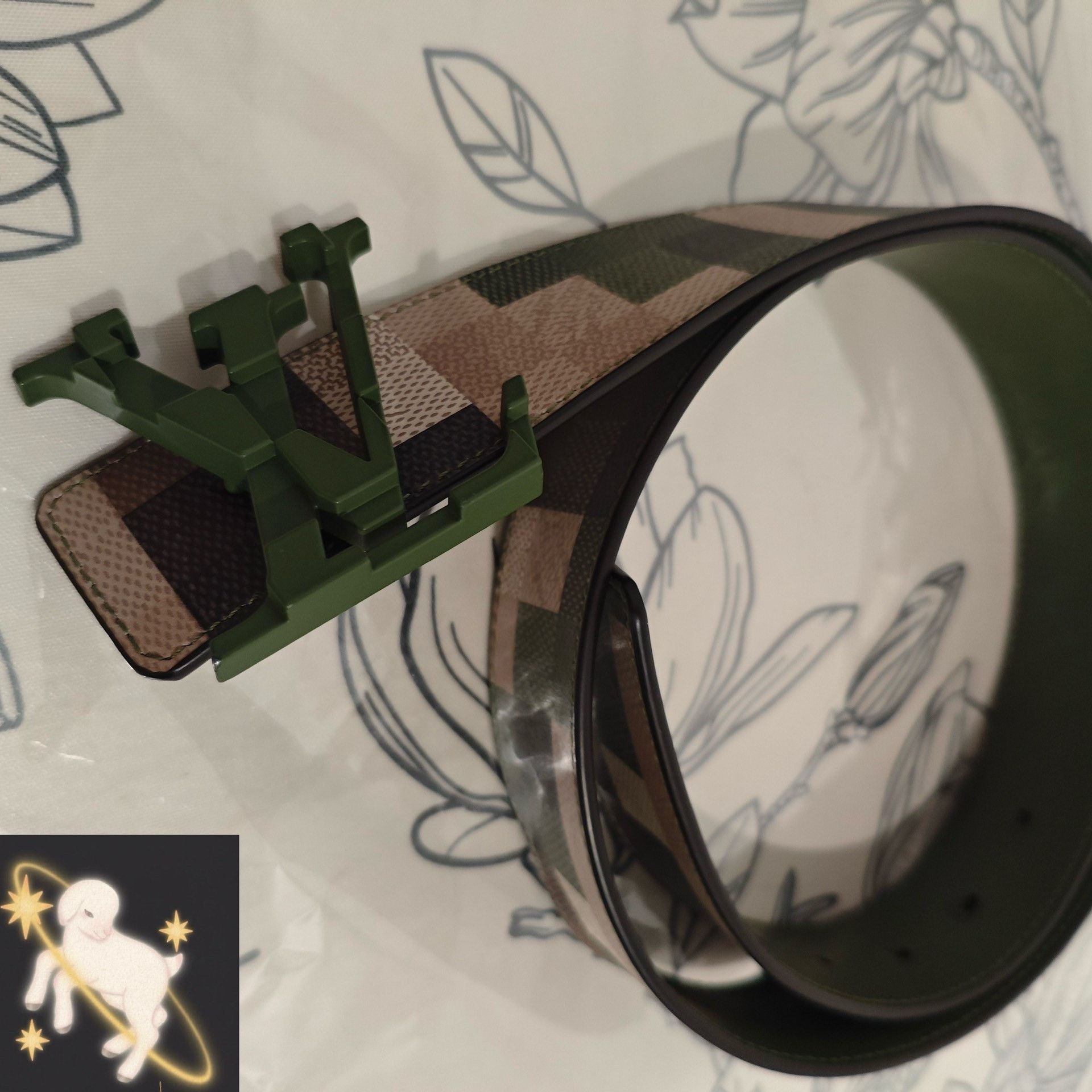 Louis Vuitton Louis Vuitton Green Belt XS Men Size ONE SIZE - 1 Thumbnail
