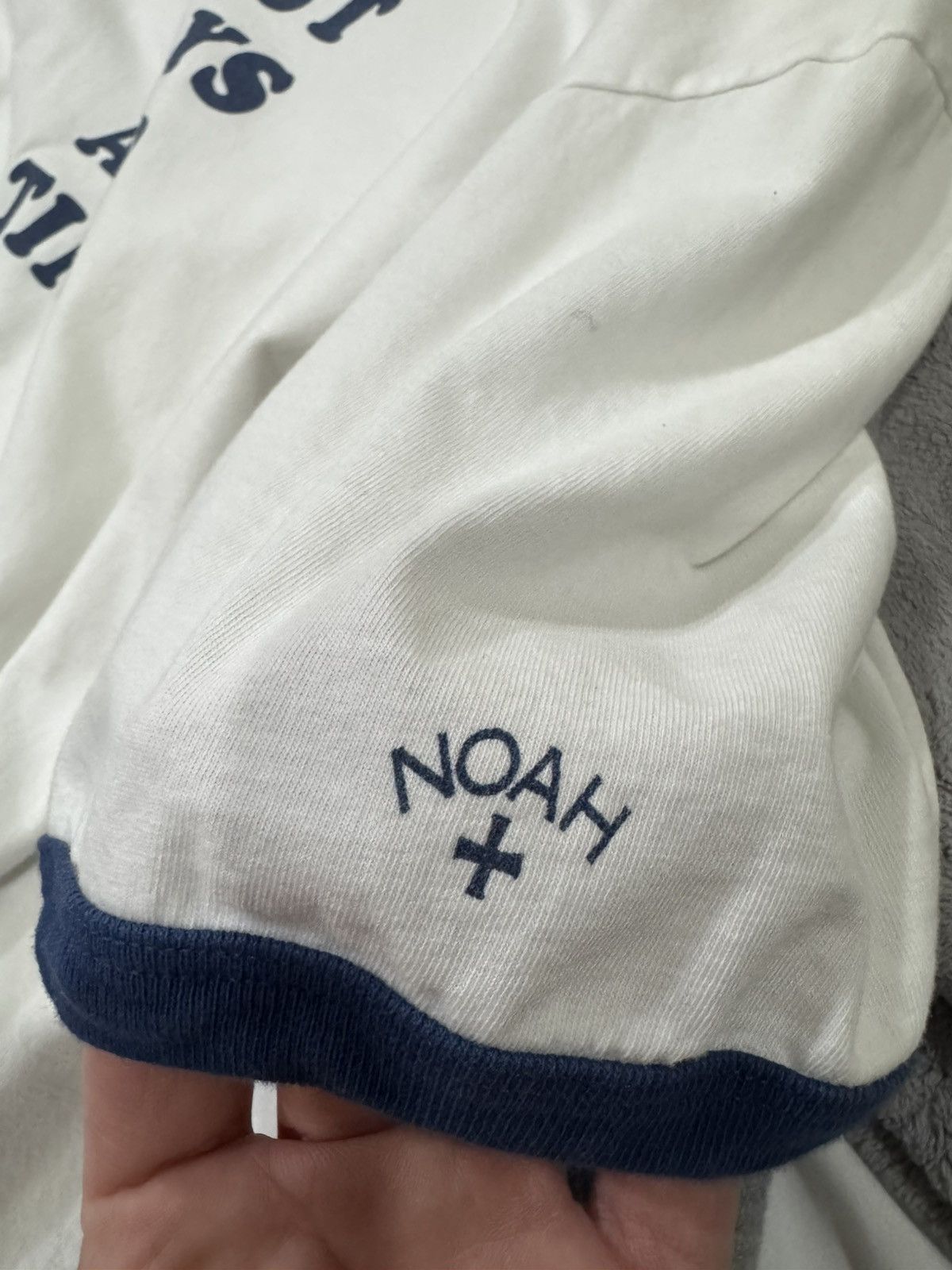 Noah Last Days and Time T-shirt Size US L / EU 52-54 / 3 - 3 Thumbnail