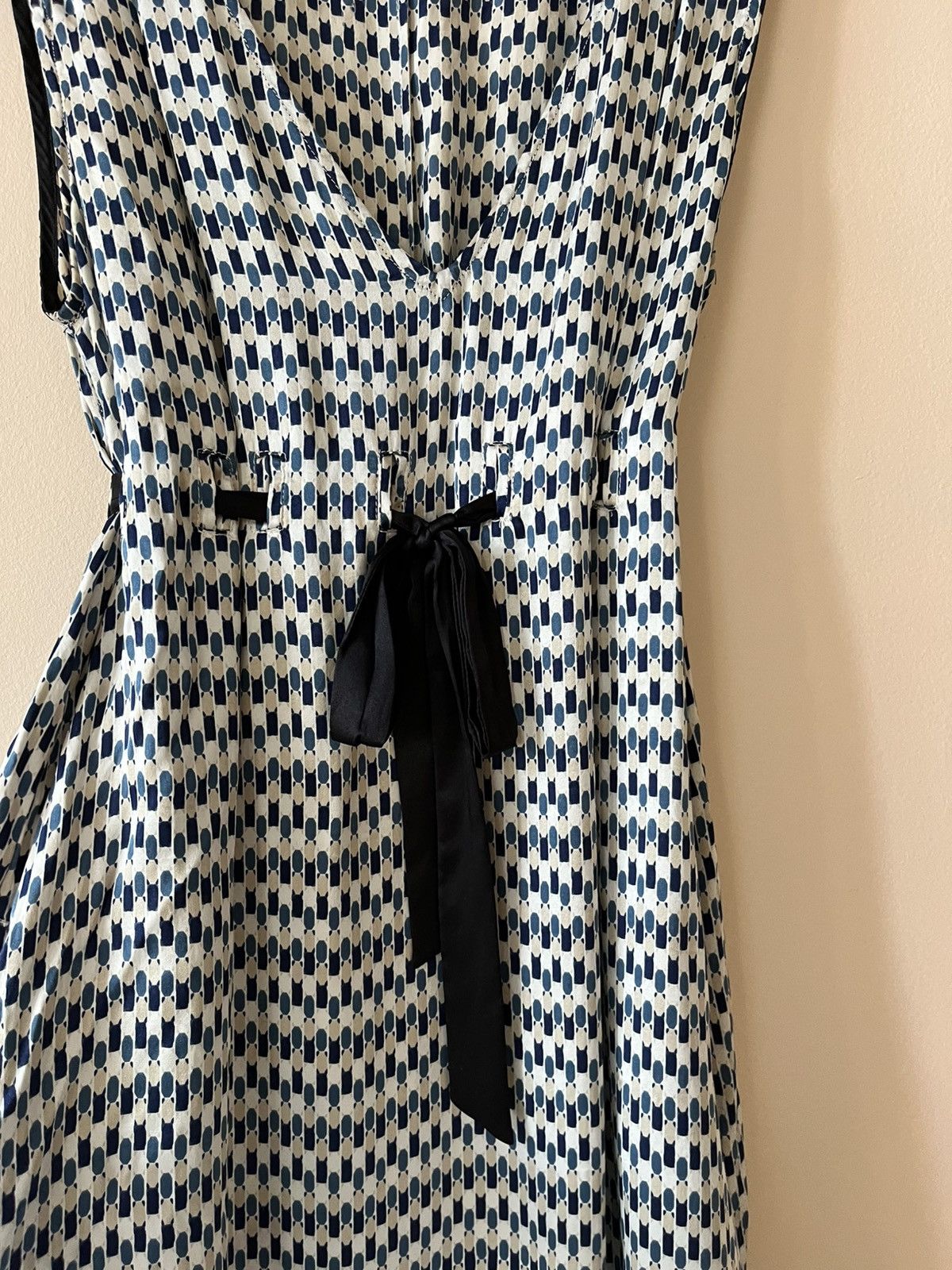 Vintage Classy 100% silk dress with silk belt Size M / US 6-8 / IT 42-44 - 3 Thumbnail
