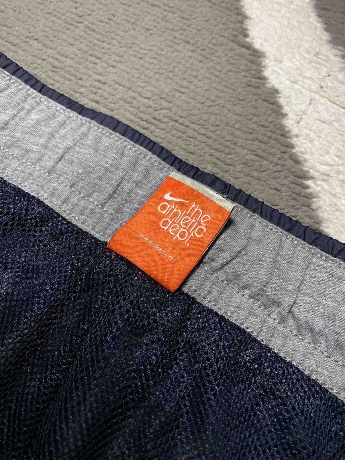 Nike Vintage 00’s Nike Swoosh women’s flared track pants Size 27" / US 4 / IT 40 - 17 Thumbnail