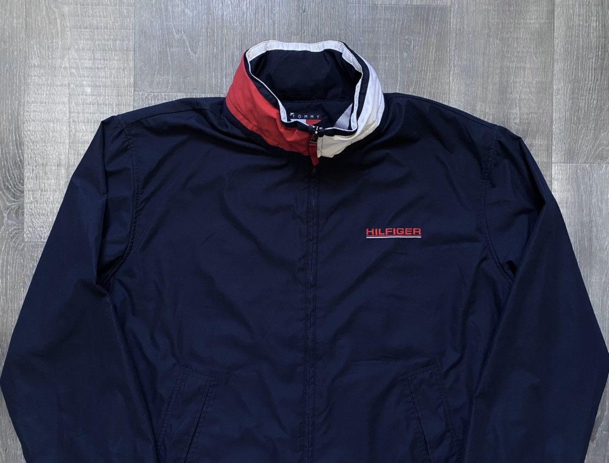 Tommy Hilfiger Tommy Hilfiger Vintage Navy Zip Jacket Embroidered Big Logo Size US XXL / EU 58 / 5 - 5 Thumbnail